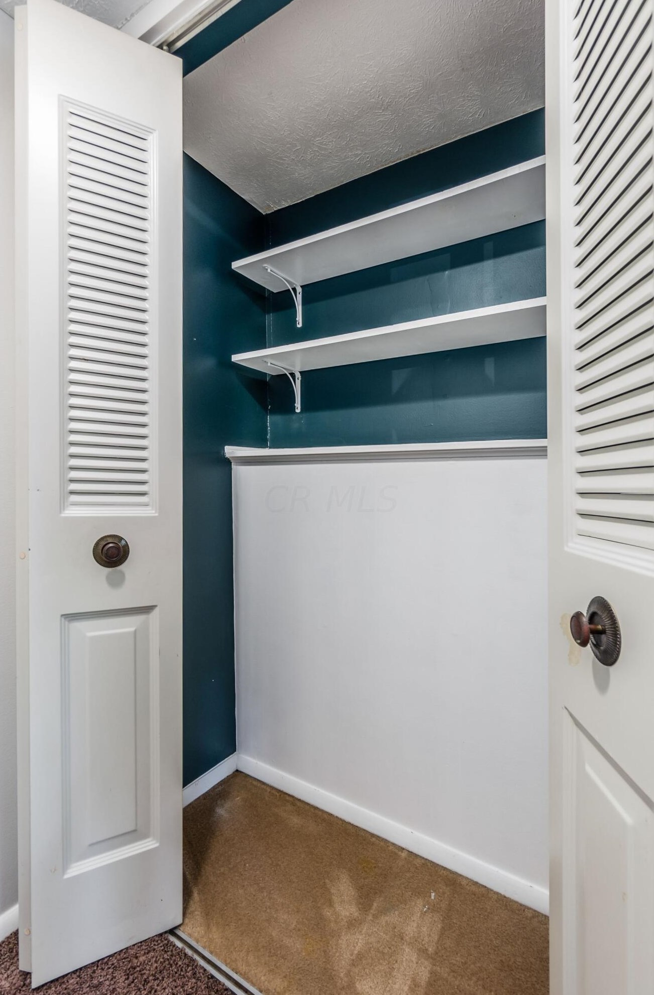 6285 Barnside Dr, Cnl Wnchstr OH  43110-9776 exterior