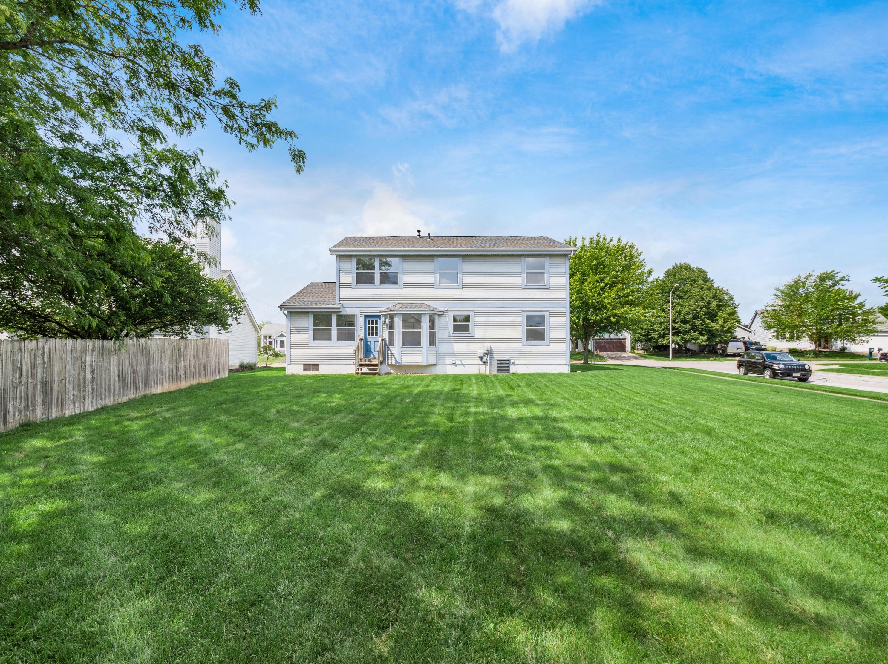 7385 Harbour Town Dr, Pickerington OH  43147-8646 exterior