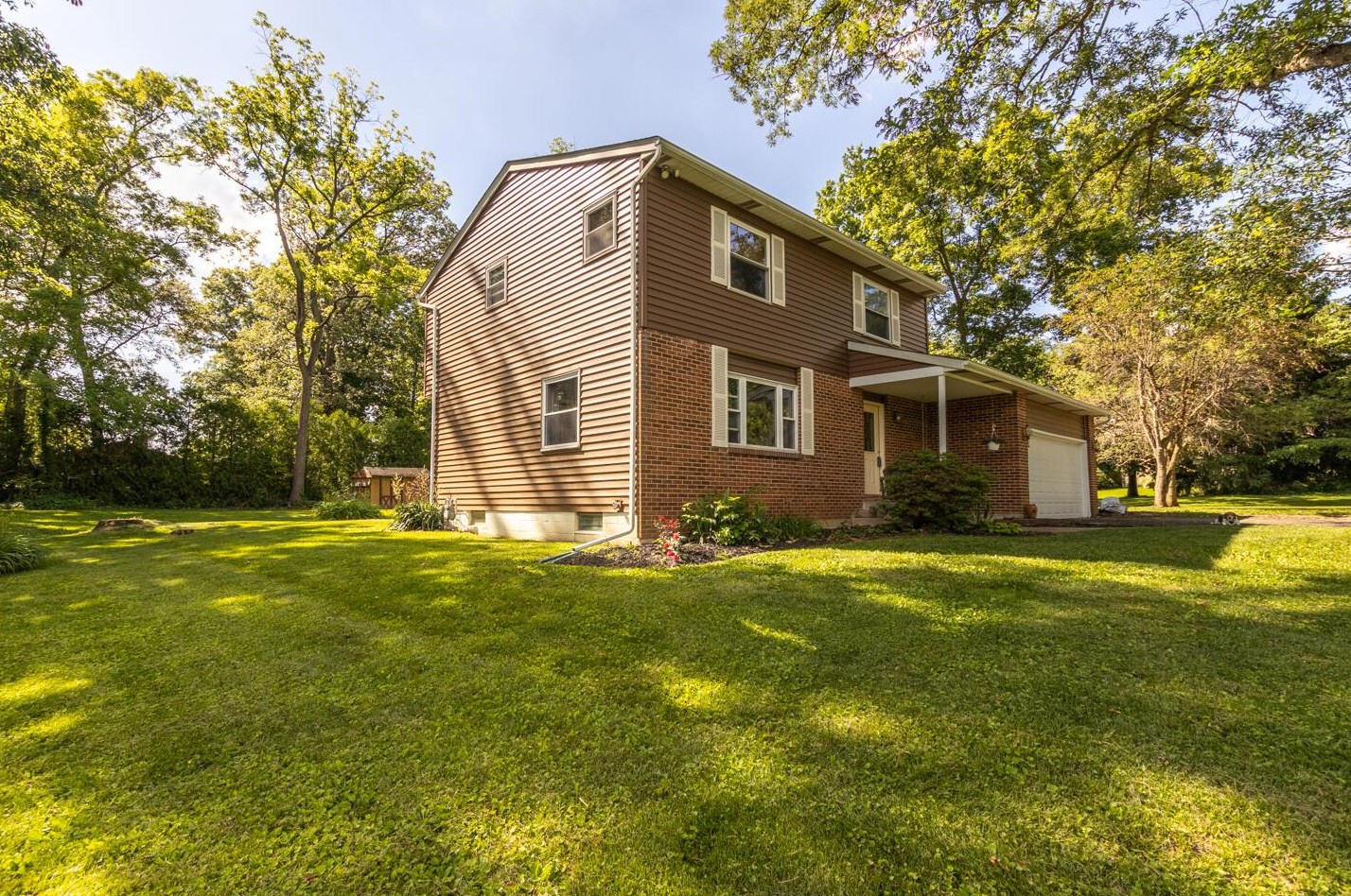 433 Wooster Way, Lancaster OH 43130-9236 exterior