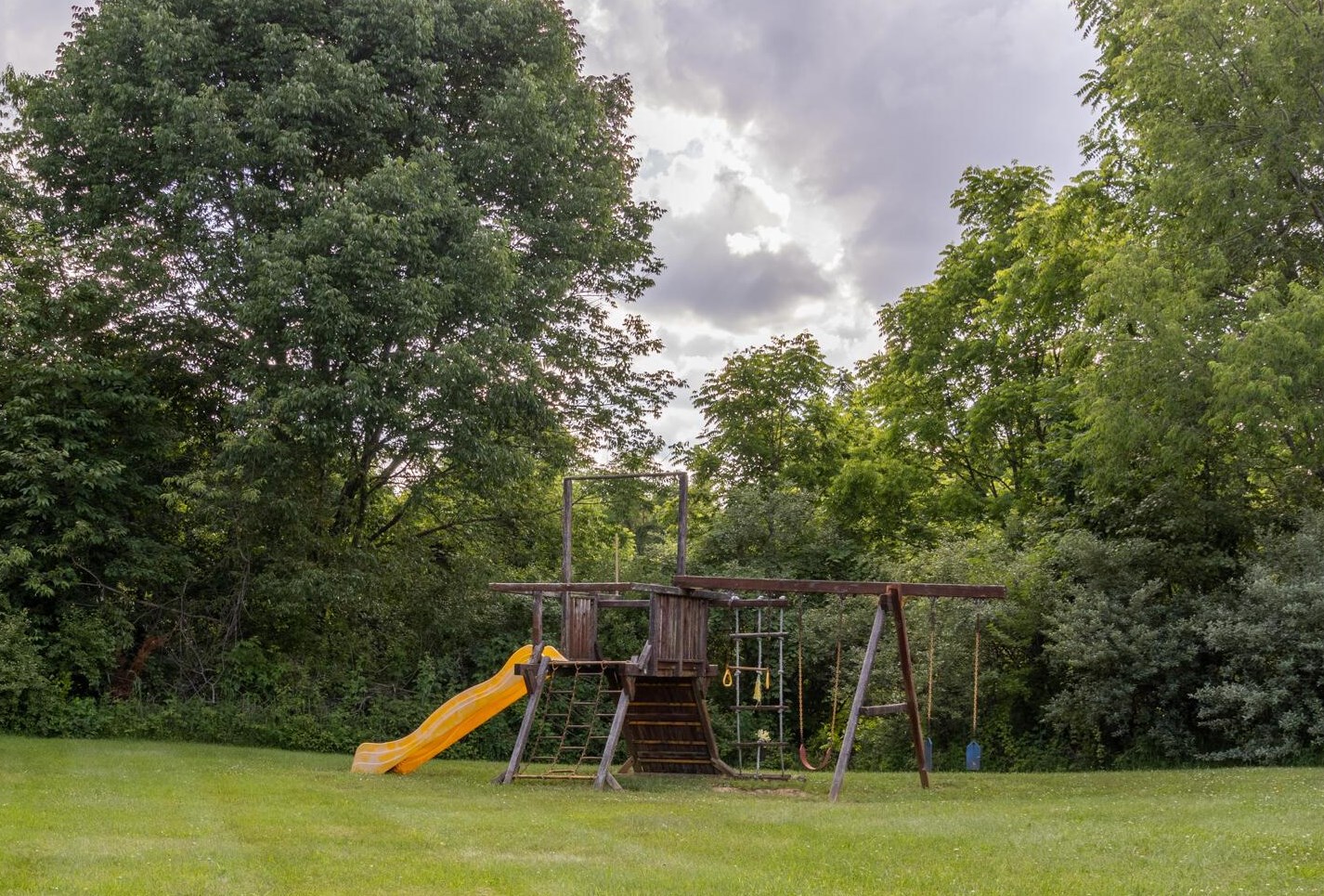 433 Wooster Way, Lancaster OH 43130-9236 exterior