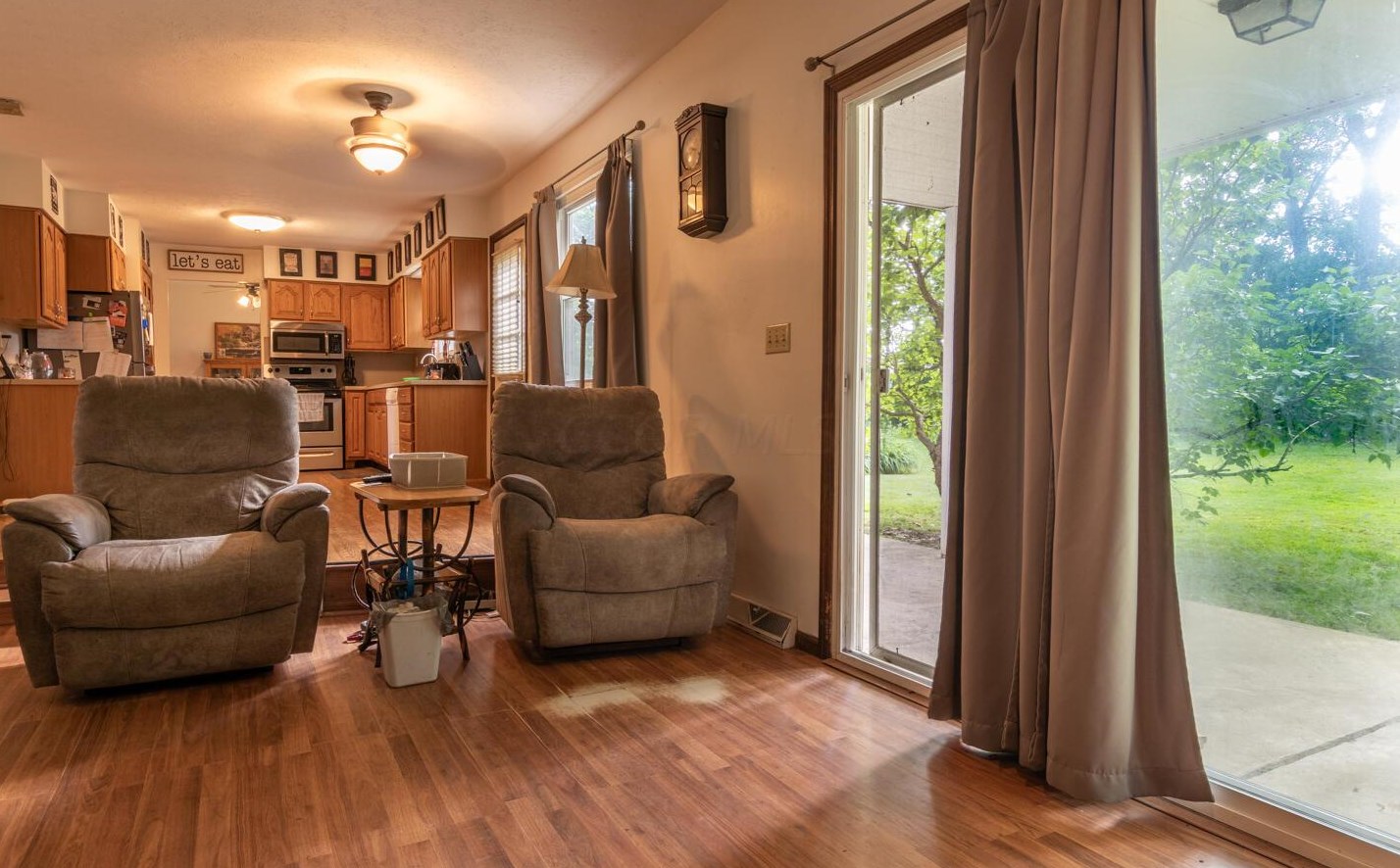 433 Wooster Way, Lancaster OH 43130-9236 exterior