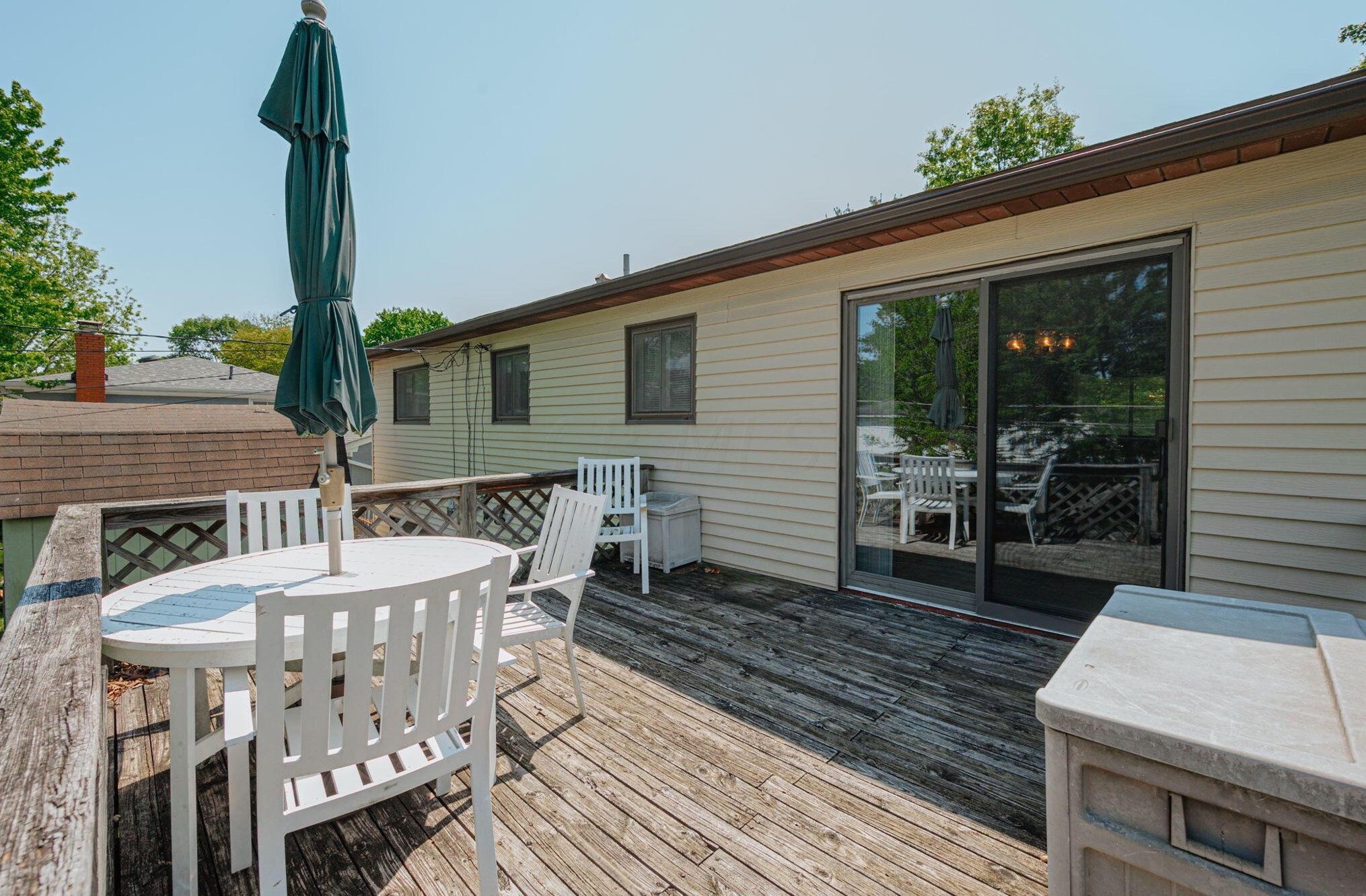 4988 Carbondale Dr, Columbus OH  43232-4568 exterior