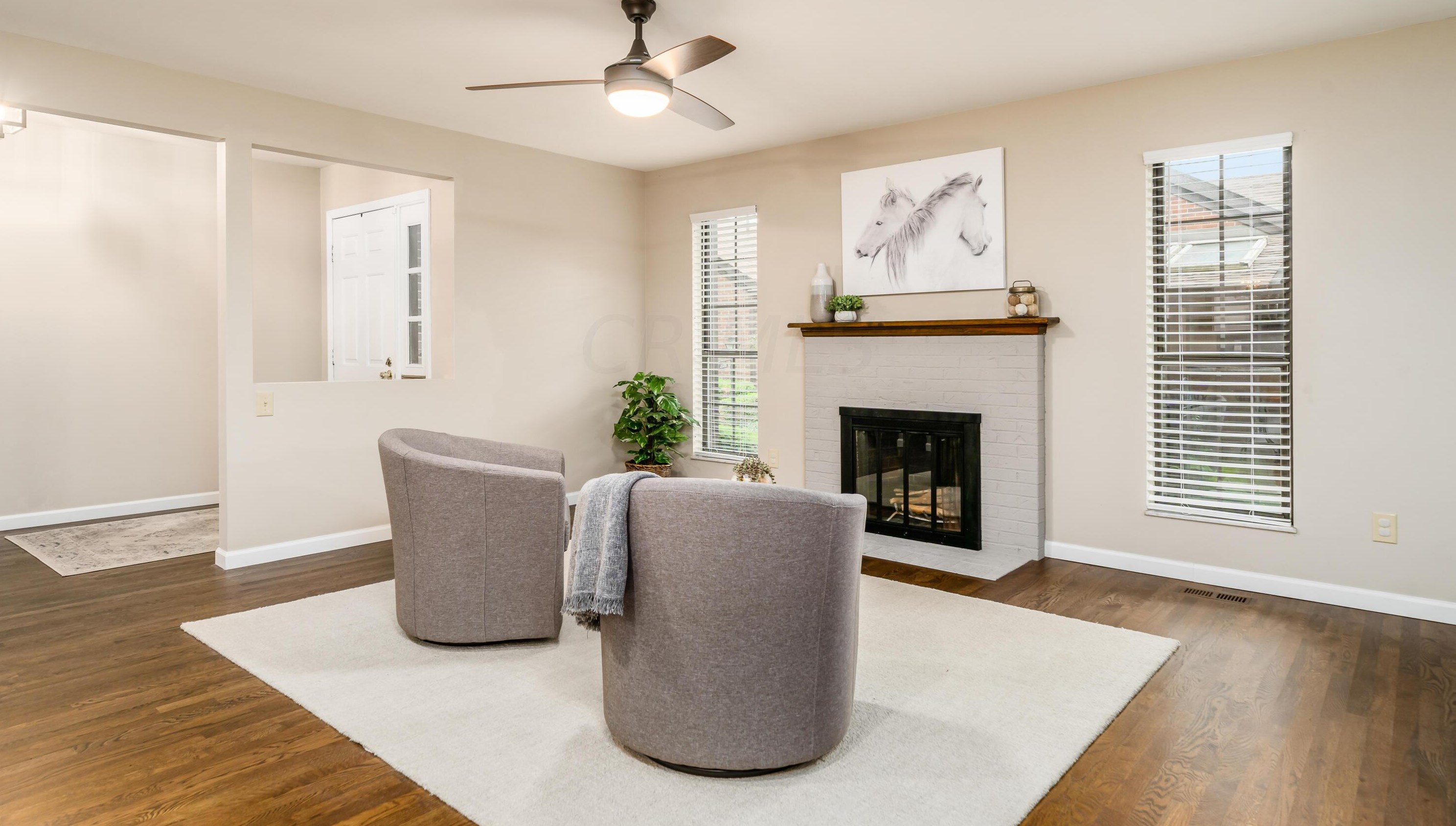 2101 Coach Rd, Columbus OH 43220-2941 exterior