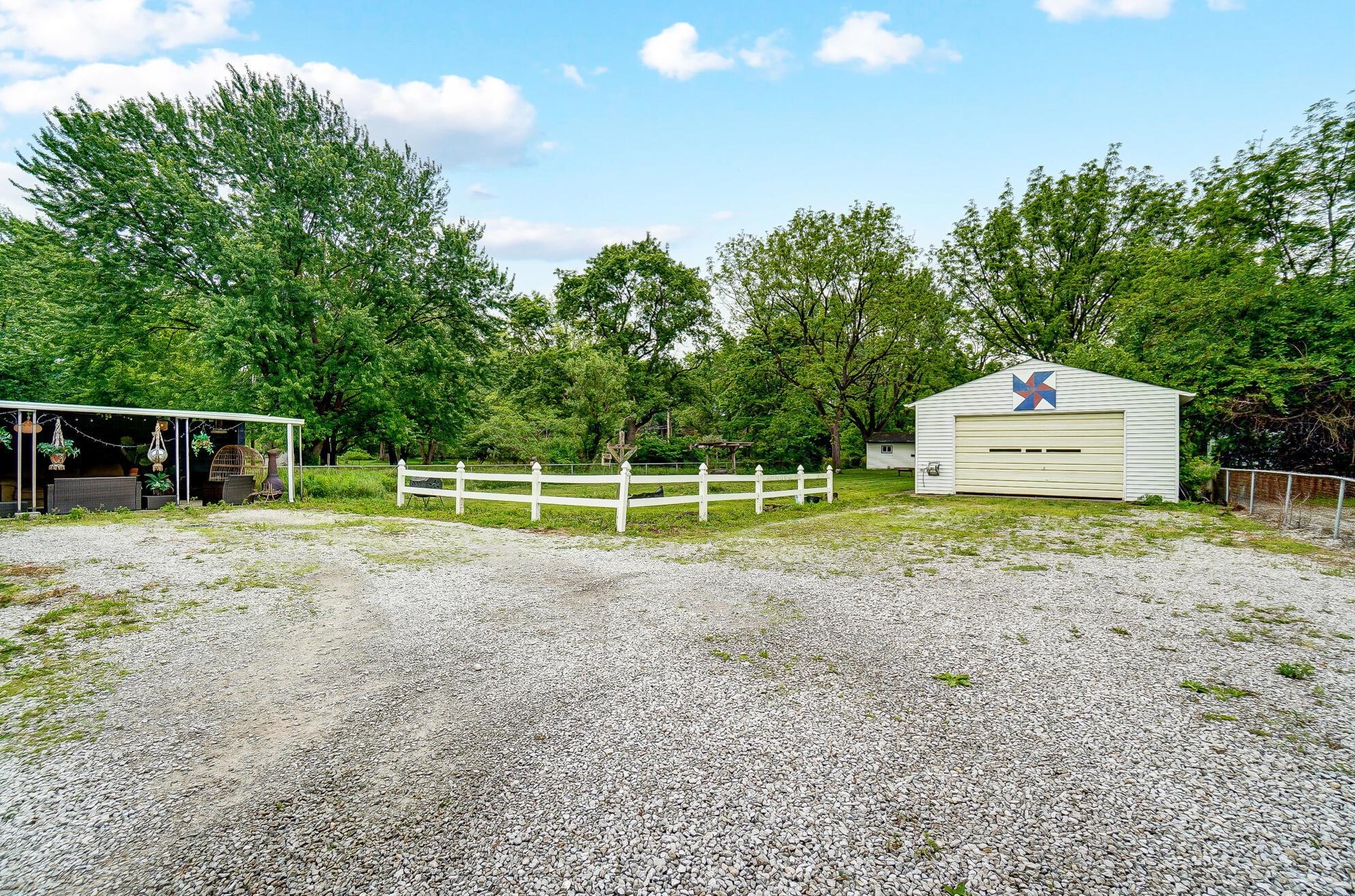 999 Hart Rd, Columbus OH  43223-3864 exterior