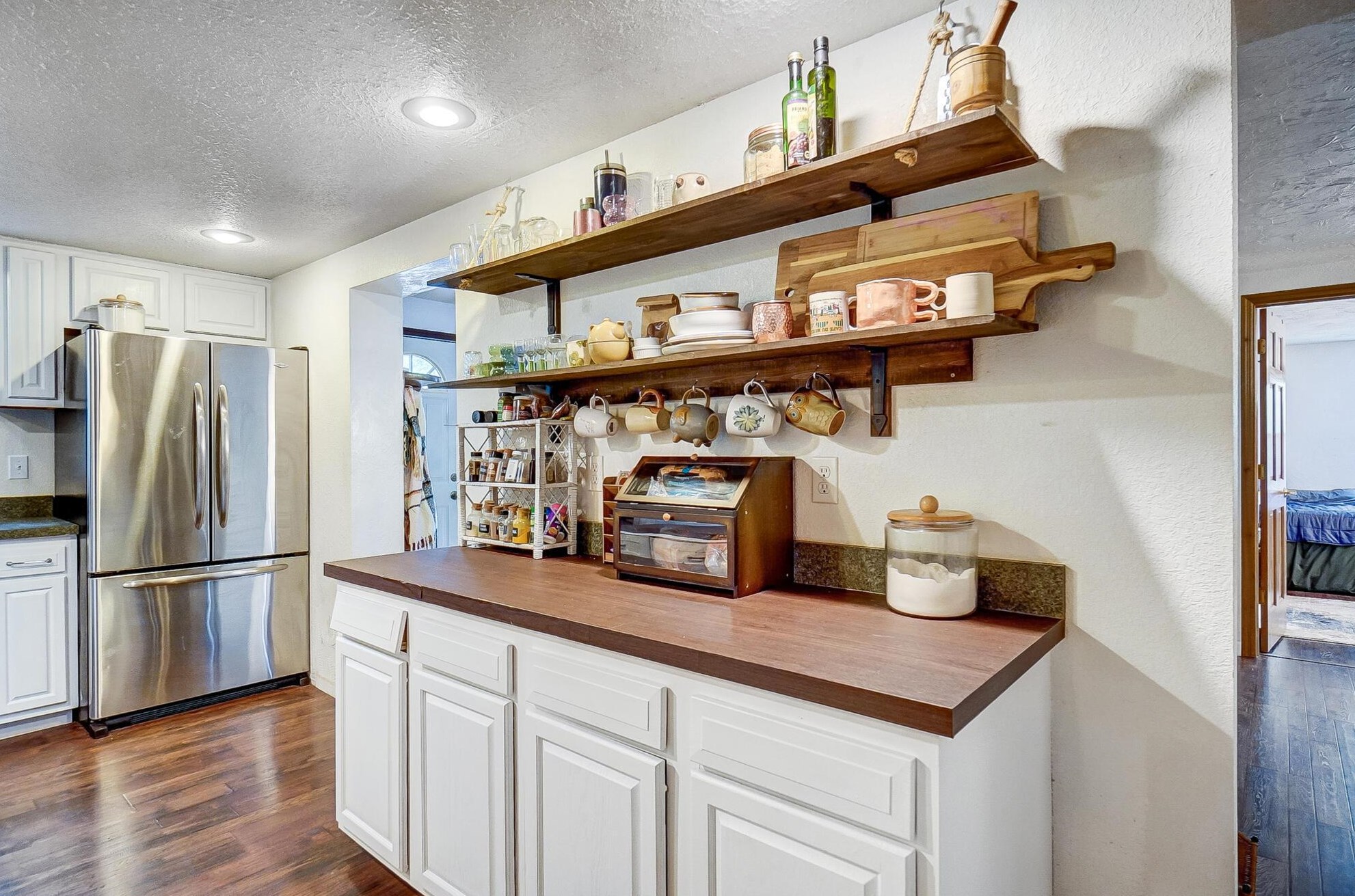 999 Hart Rd, Columbus OH  43223-3864 exterior