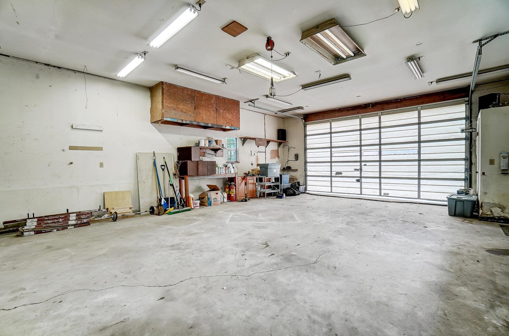 999 Hart Rd, Columbus OH  43223-3864 exterior