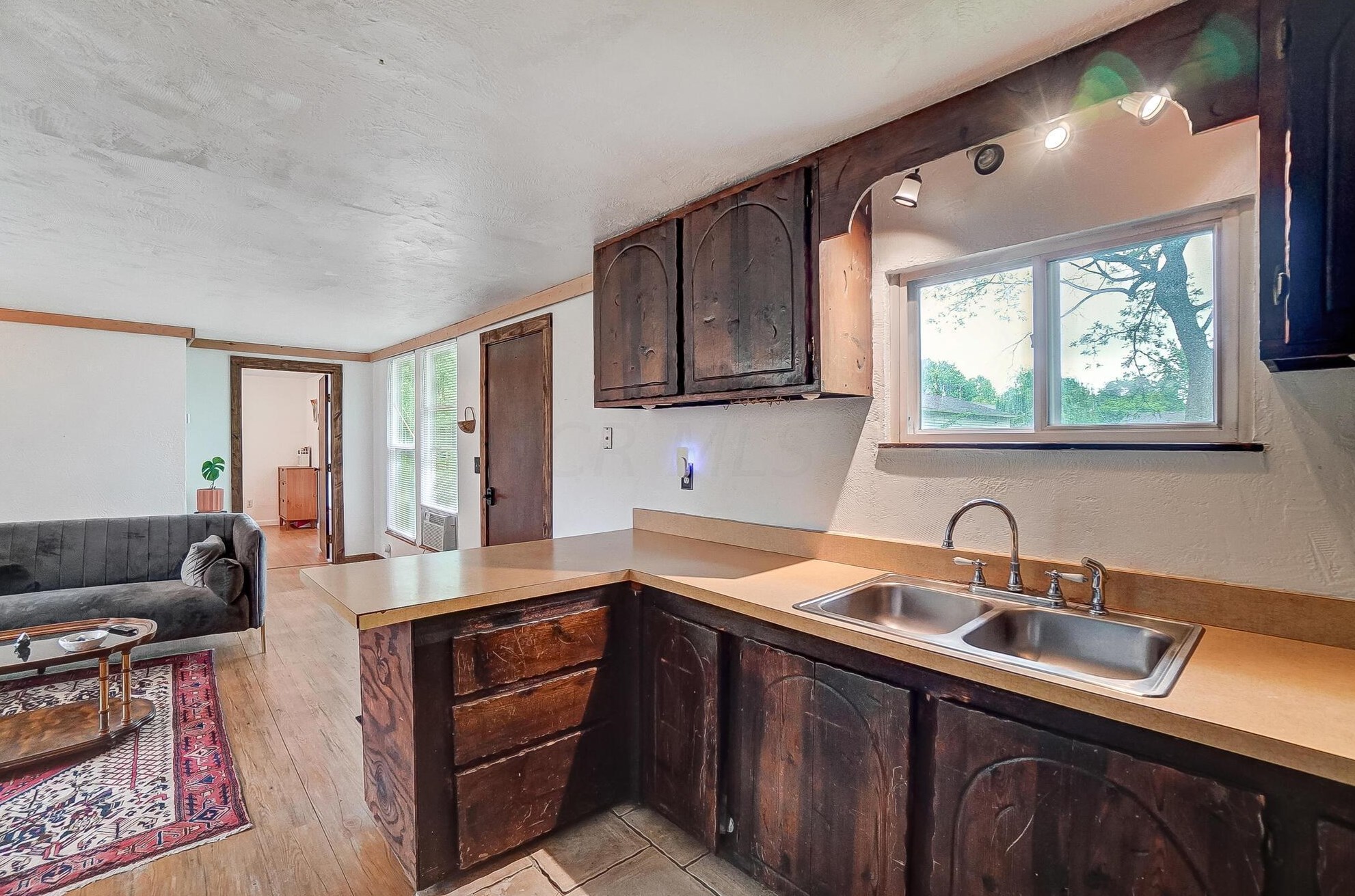 999 Hart Rd, Columbus OH  43223-3864 exterior