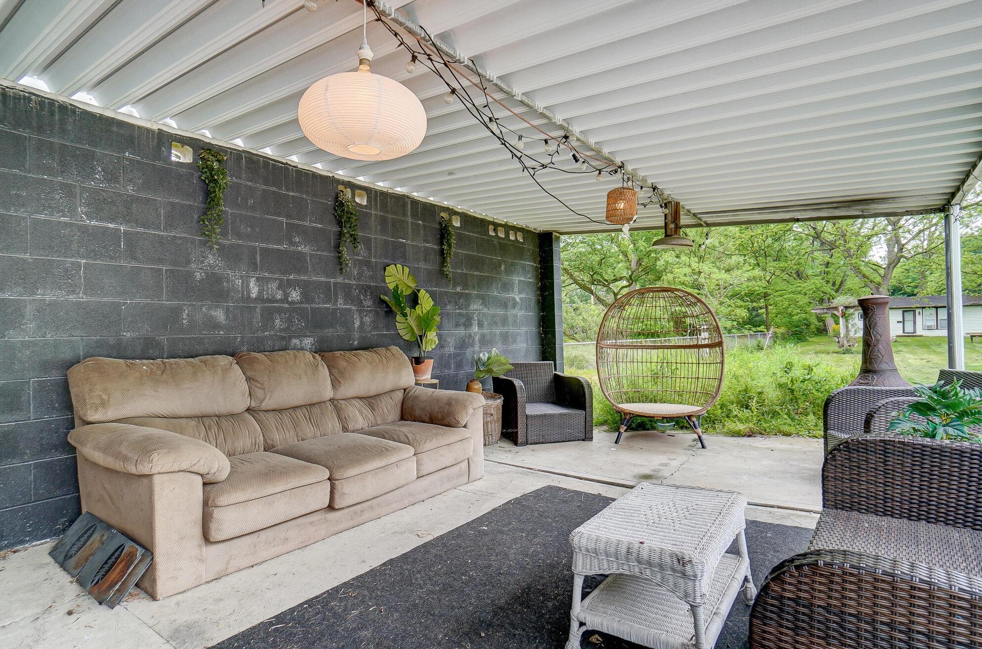 999 Hart Rd, Columbus OH  43223-3864 exterior