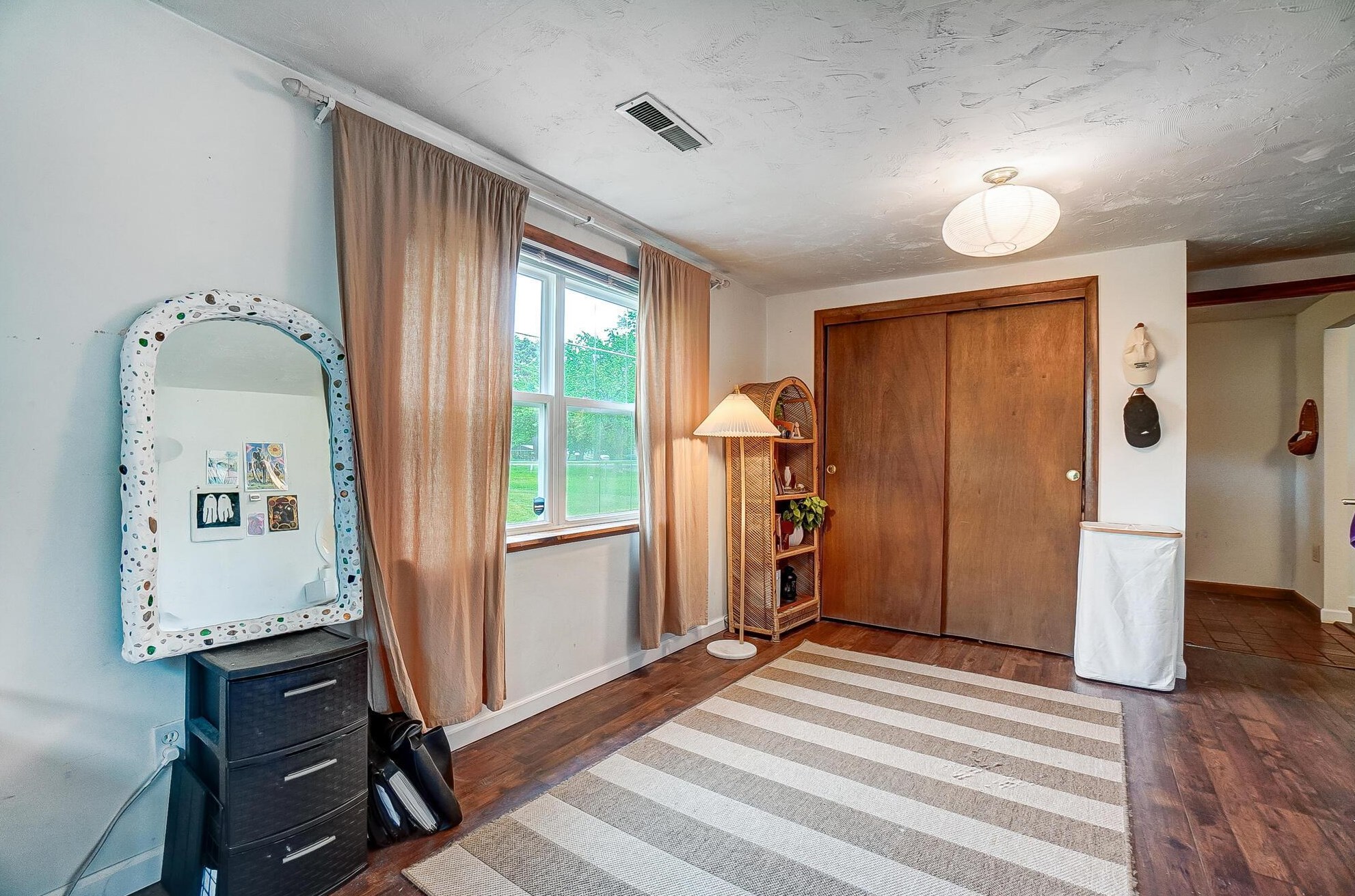 999 Hart Rd, Columbus OH  43223-3864 exterior