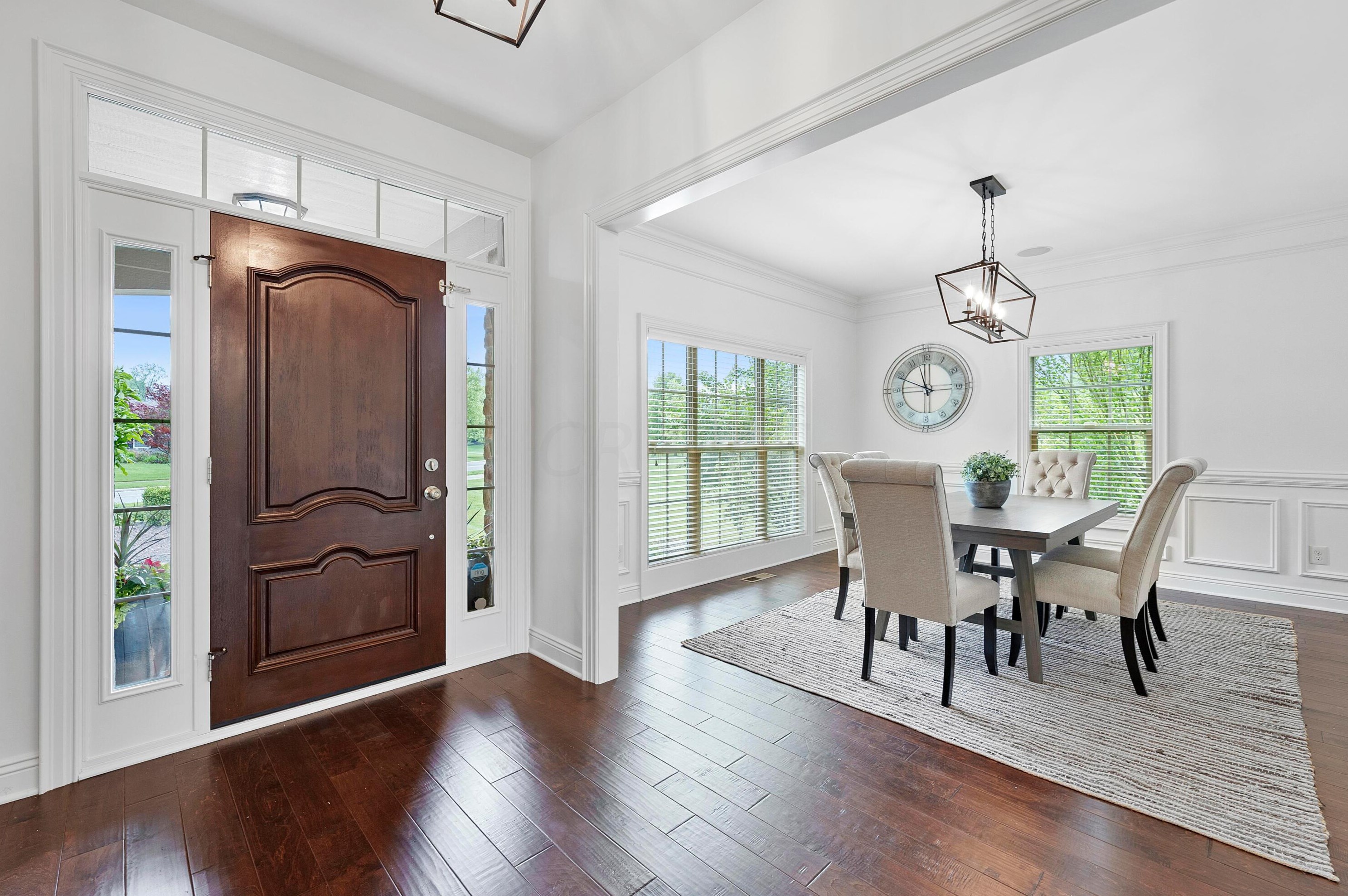 8127 Conine Dr, Dublin OH  exterior