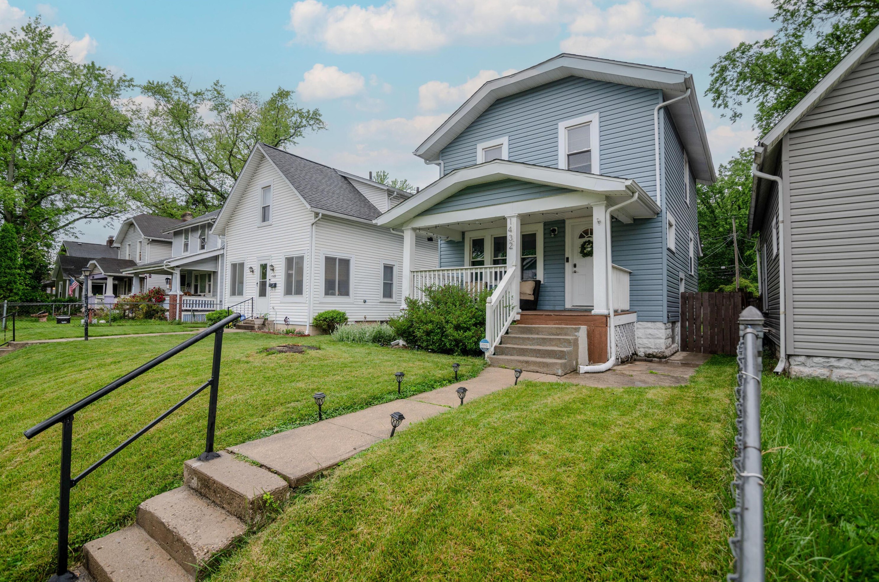 1432 Minnesota Ave, Columbus OH  43211-1441 exterior