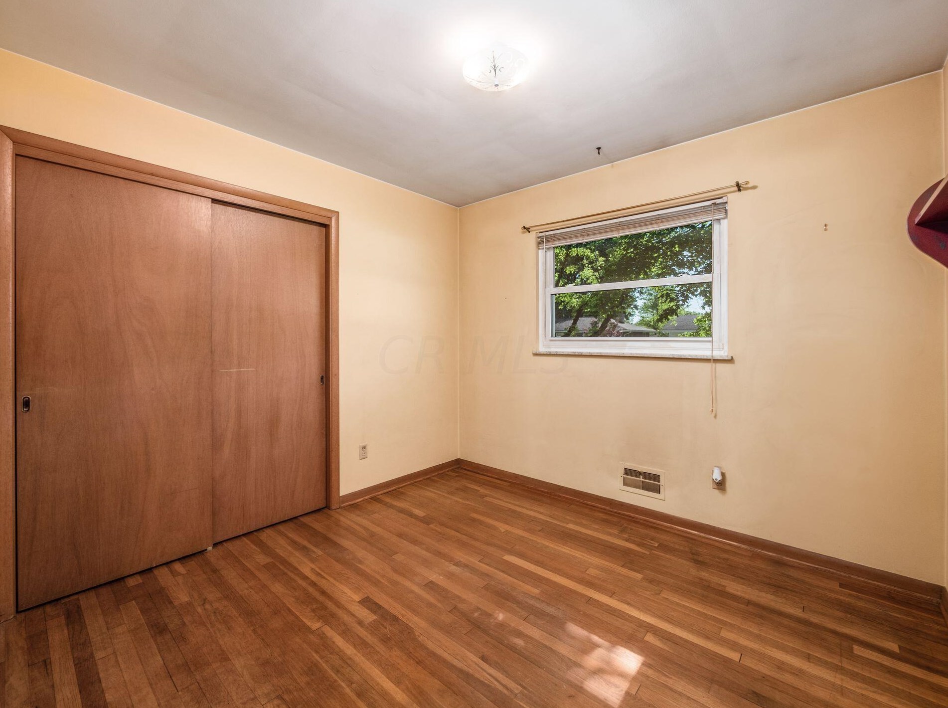 171 Maple Dr, Columbus OH 43228-1110 exterior