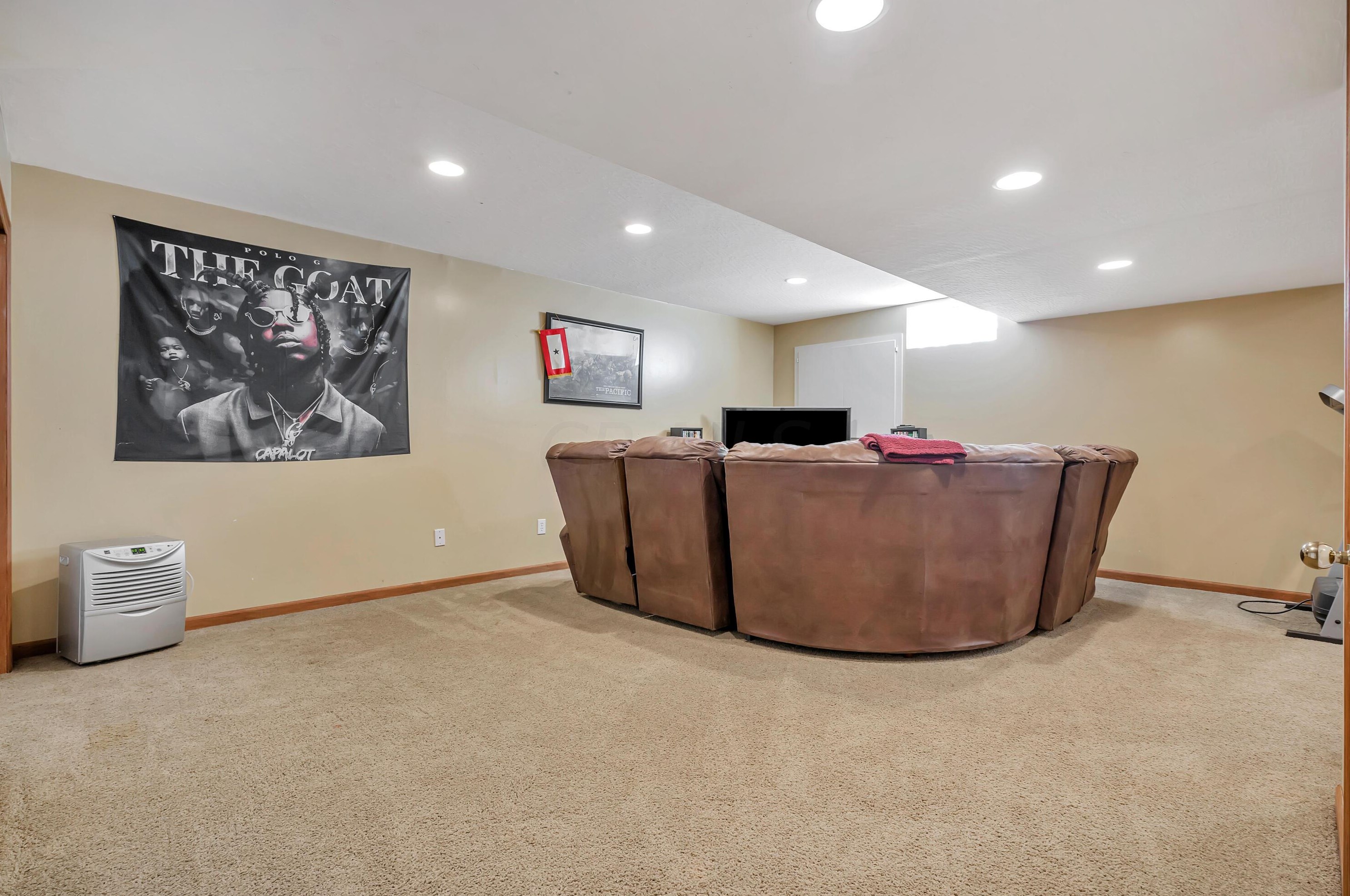 4686 Hoffman Farms Dr, Hilliard OH  43026-7324 exterior