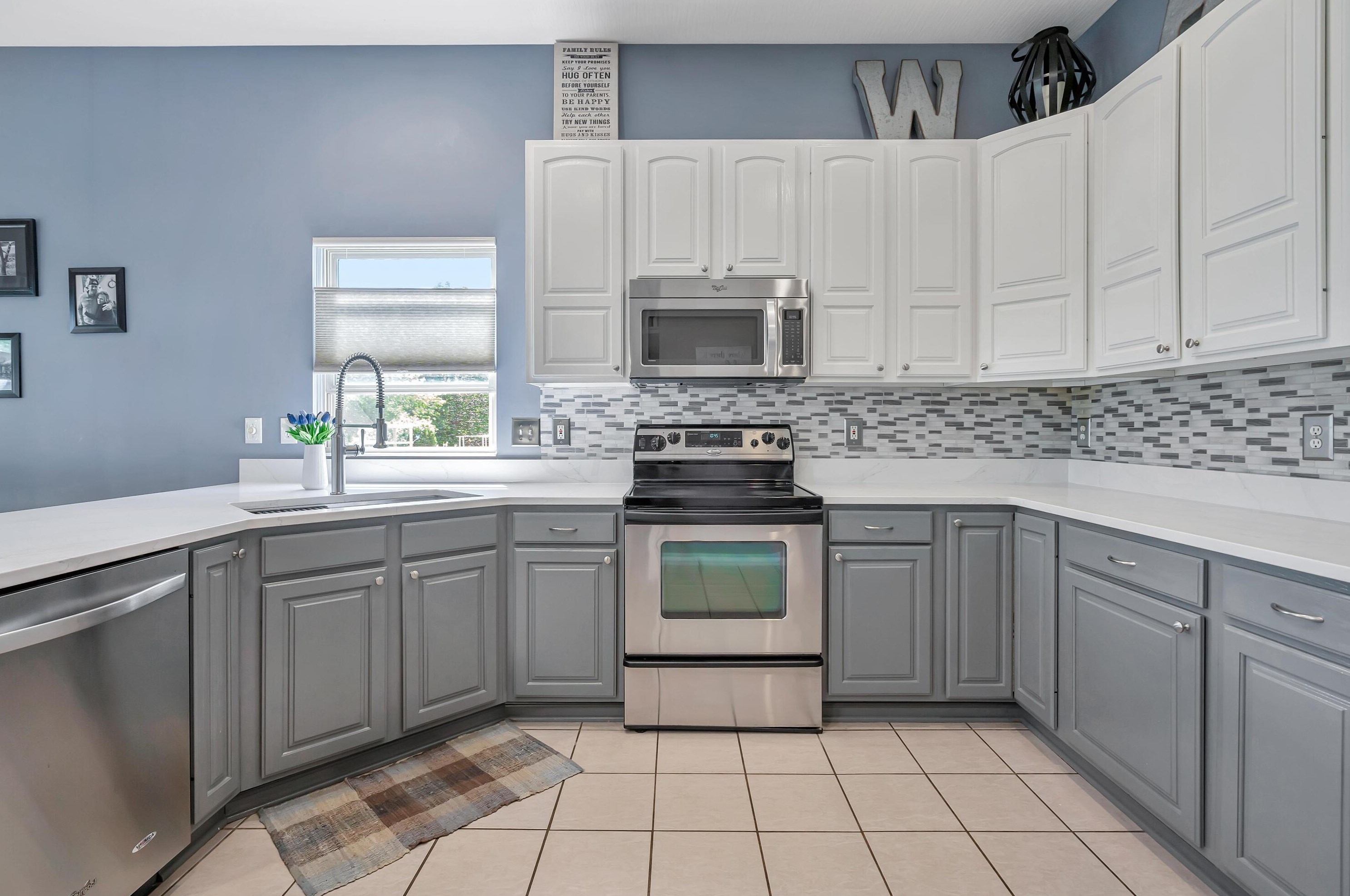 4686 Hoffman Farms Dr, Hilliard OH  43026-7324 exterior