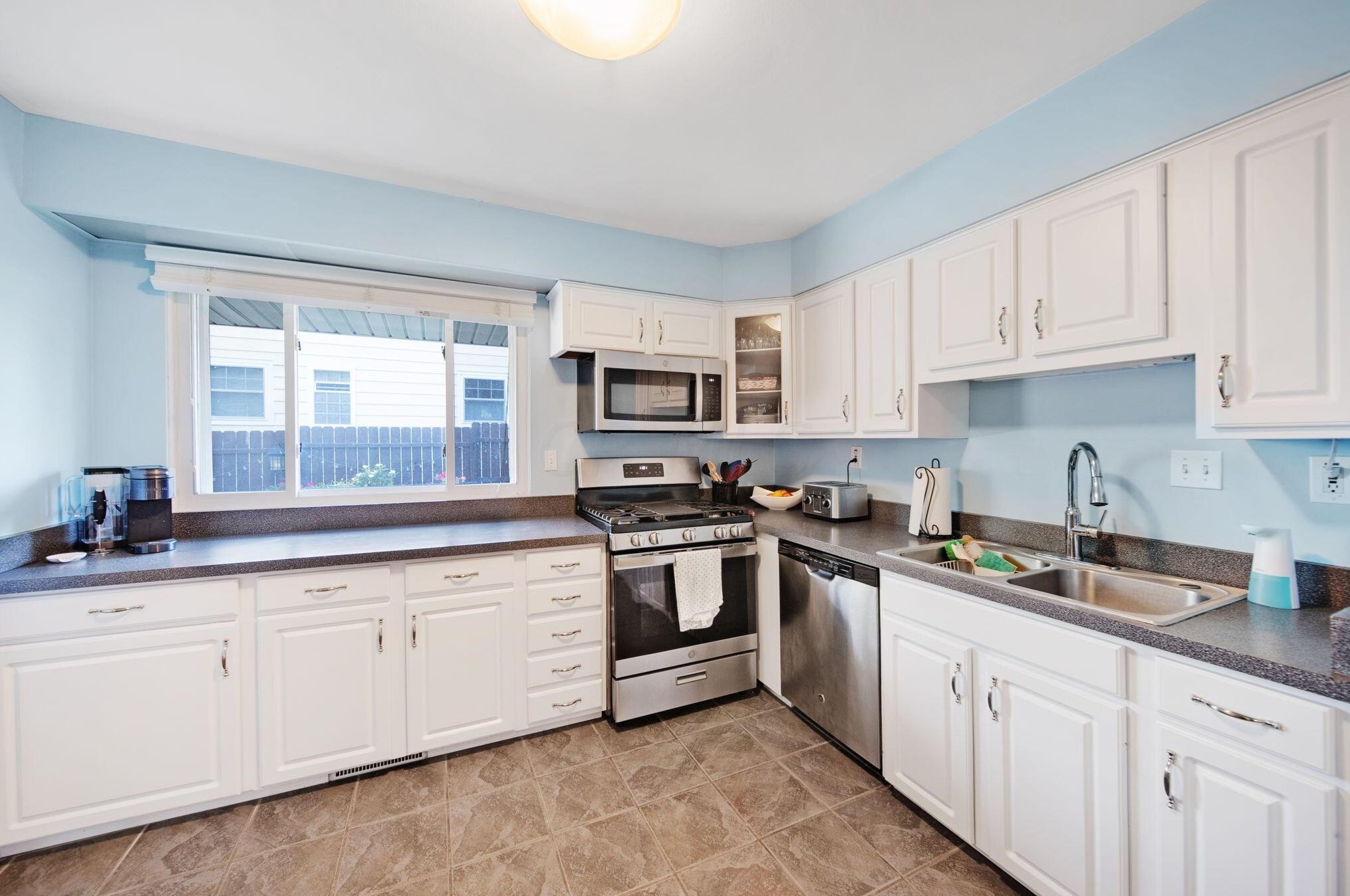 216 Mohawk Ave, Westerville OH  43081-2641 exterior