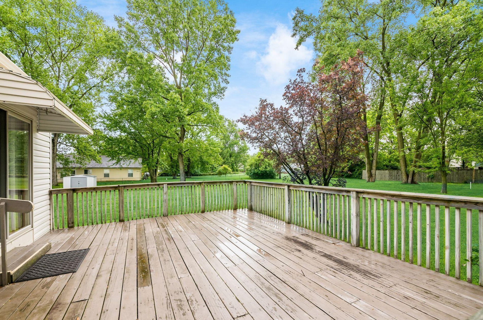 6156 Radekin Rd, Columbus OH 43232-2948 exterior