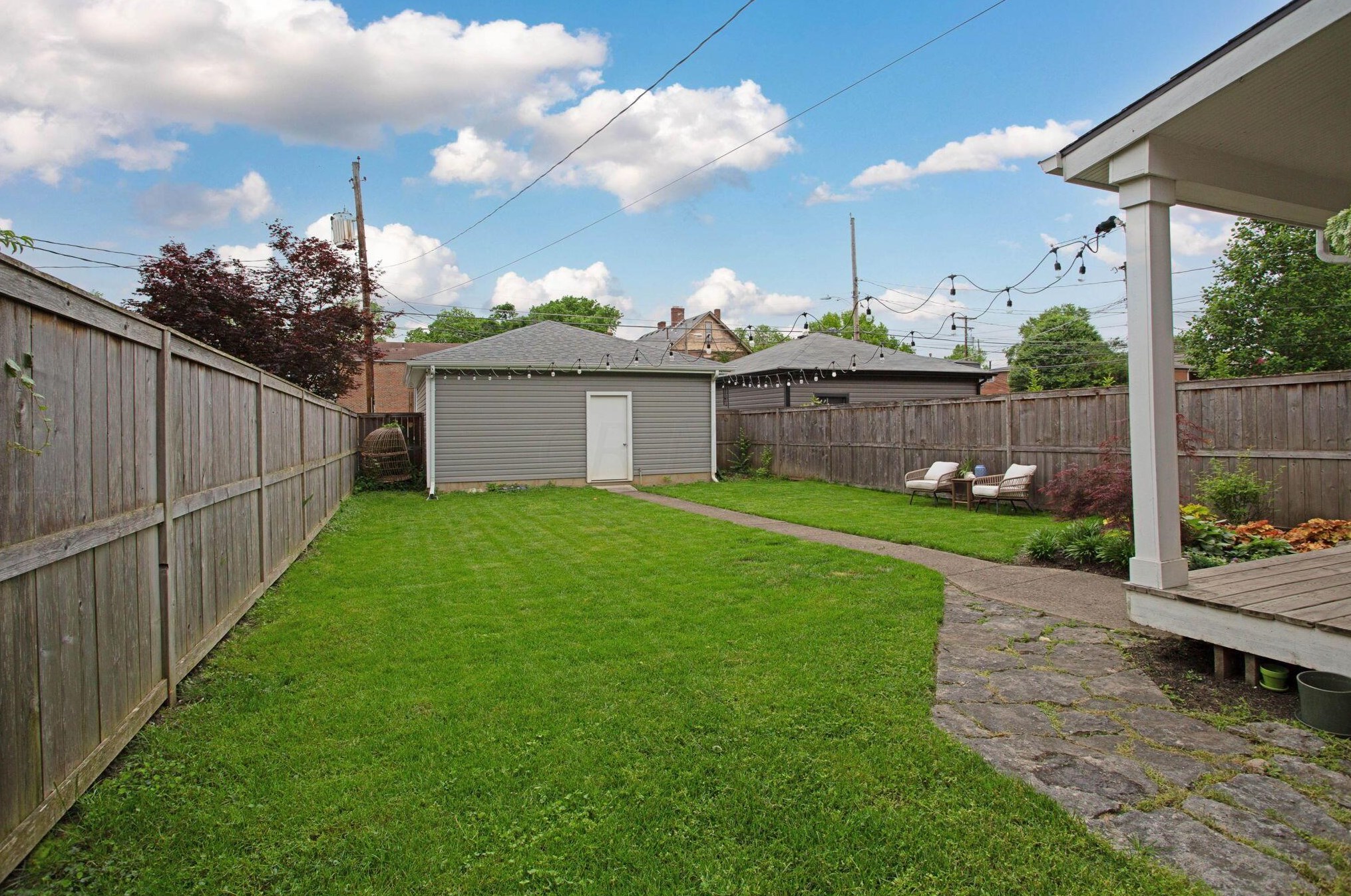 1337 Hunter Ave, Columbus OH 43201-2773 exterior