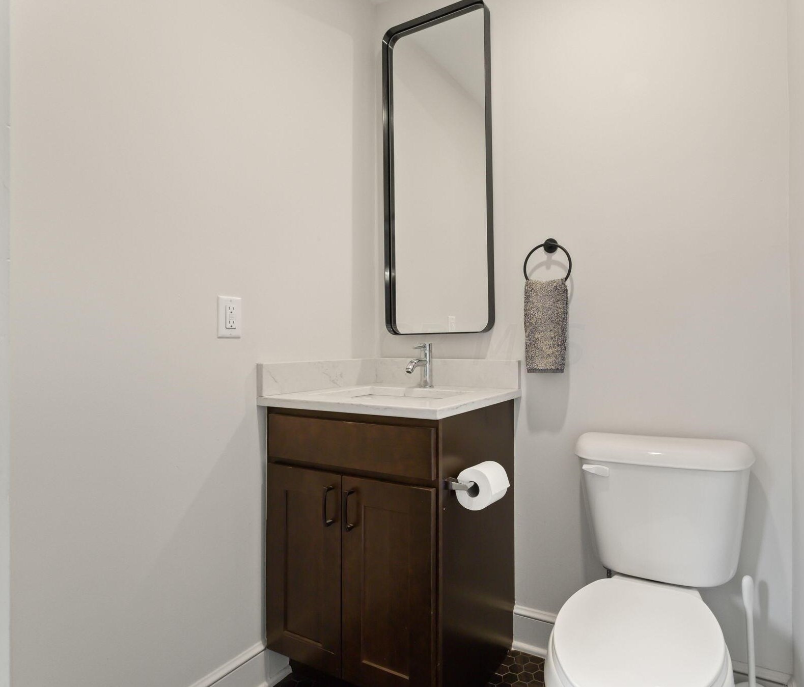 1337 Hunter Ave, Columbus OH 43201-2773 exterior