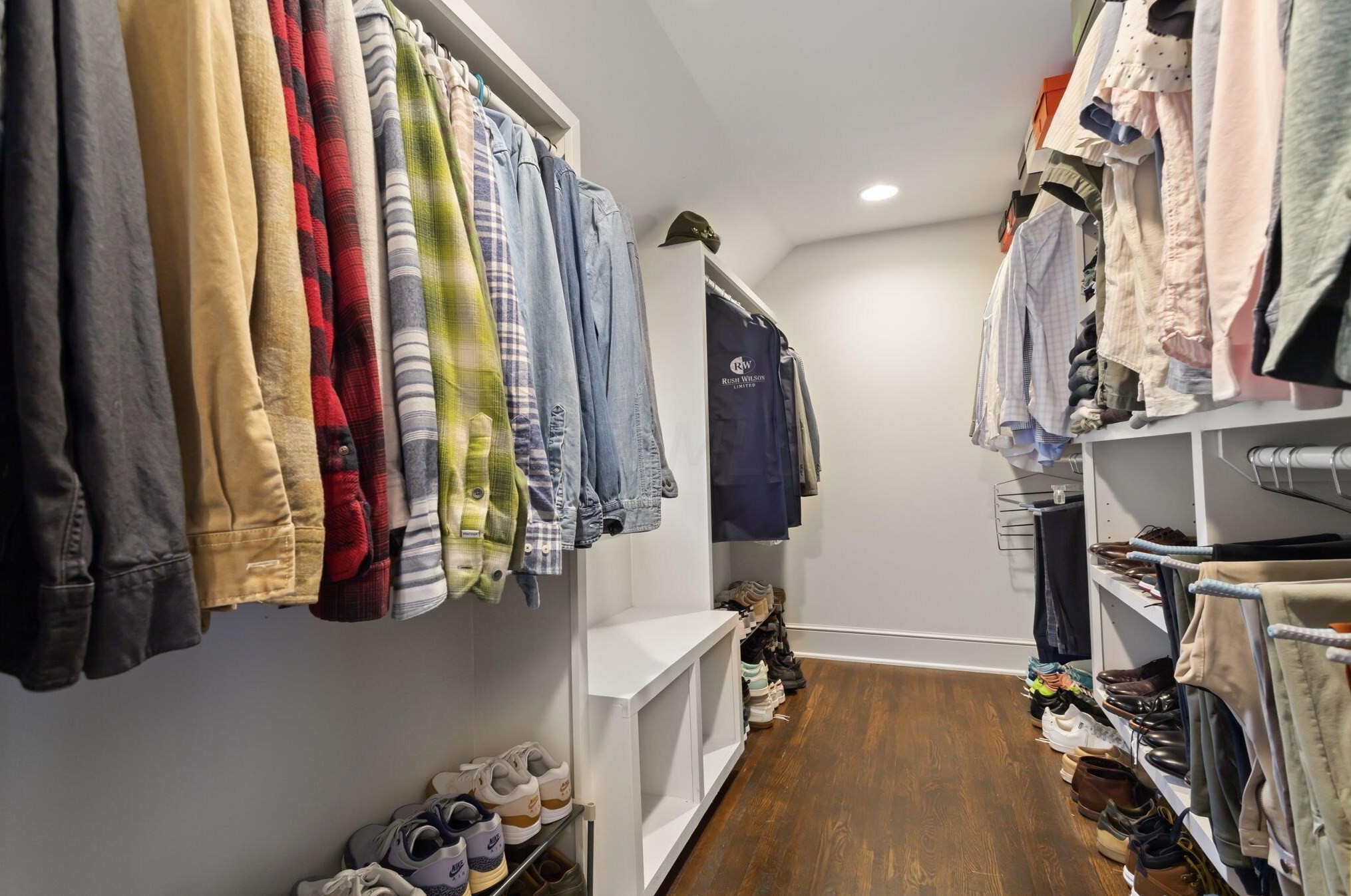 1337 Hunter Ave, Columbus OH 43201-2773 exterior