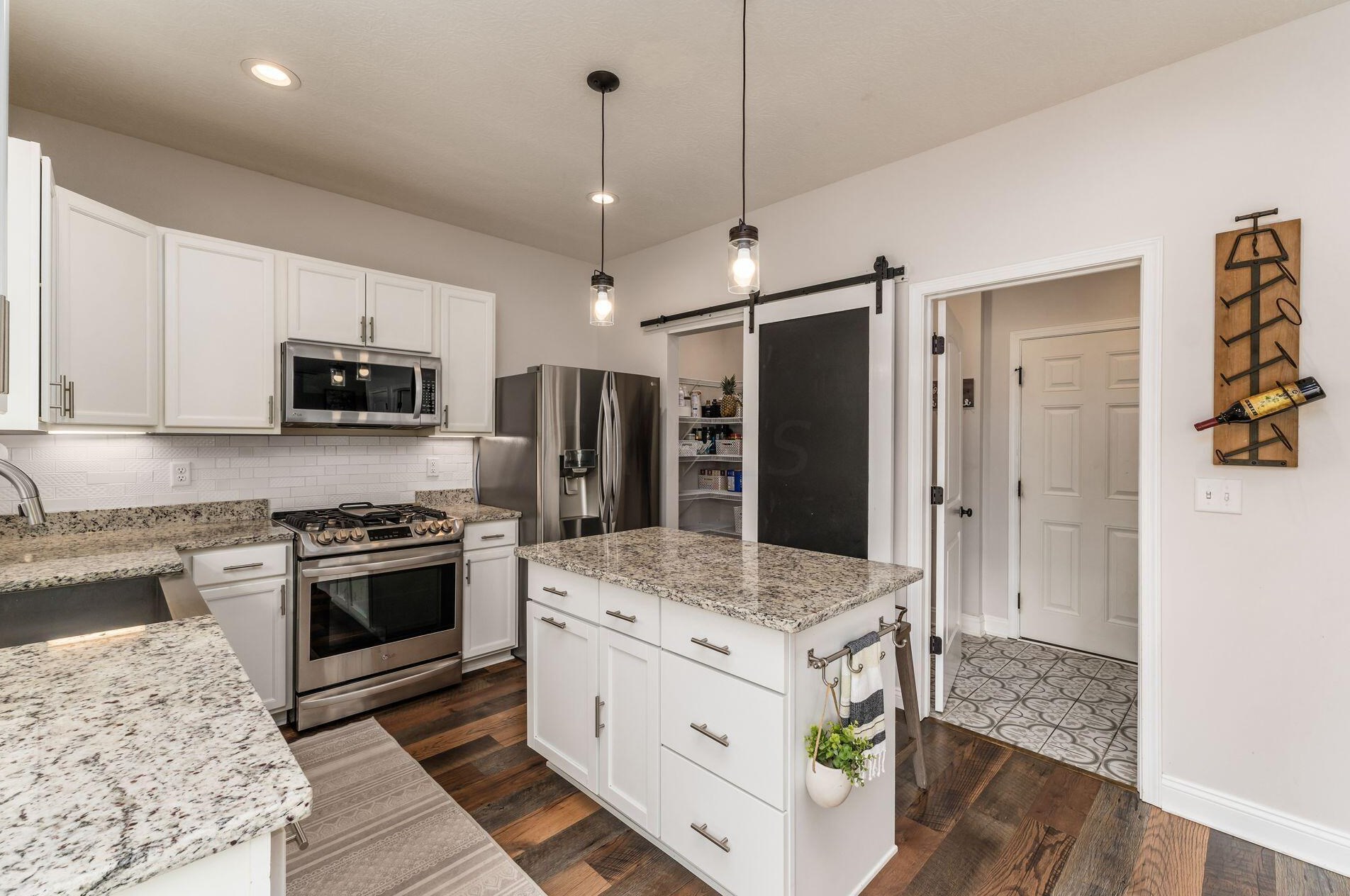 4644 Wilson Rd, Lancaster OH 43130-9557 exterior