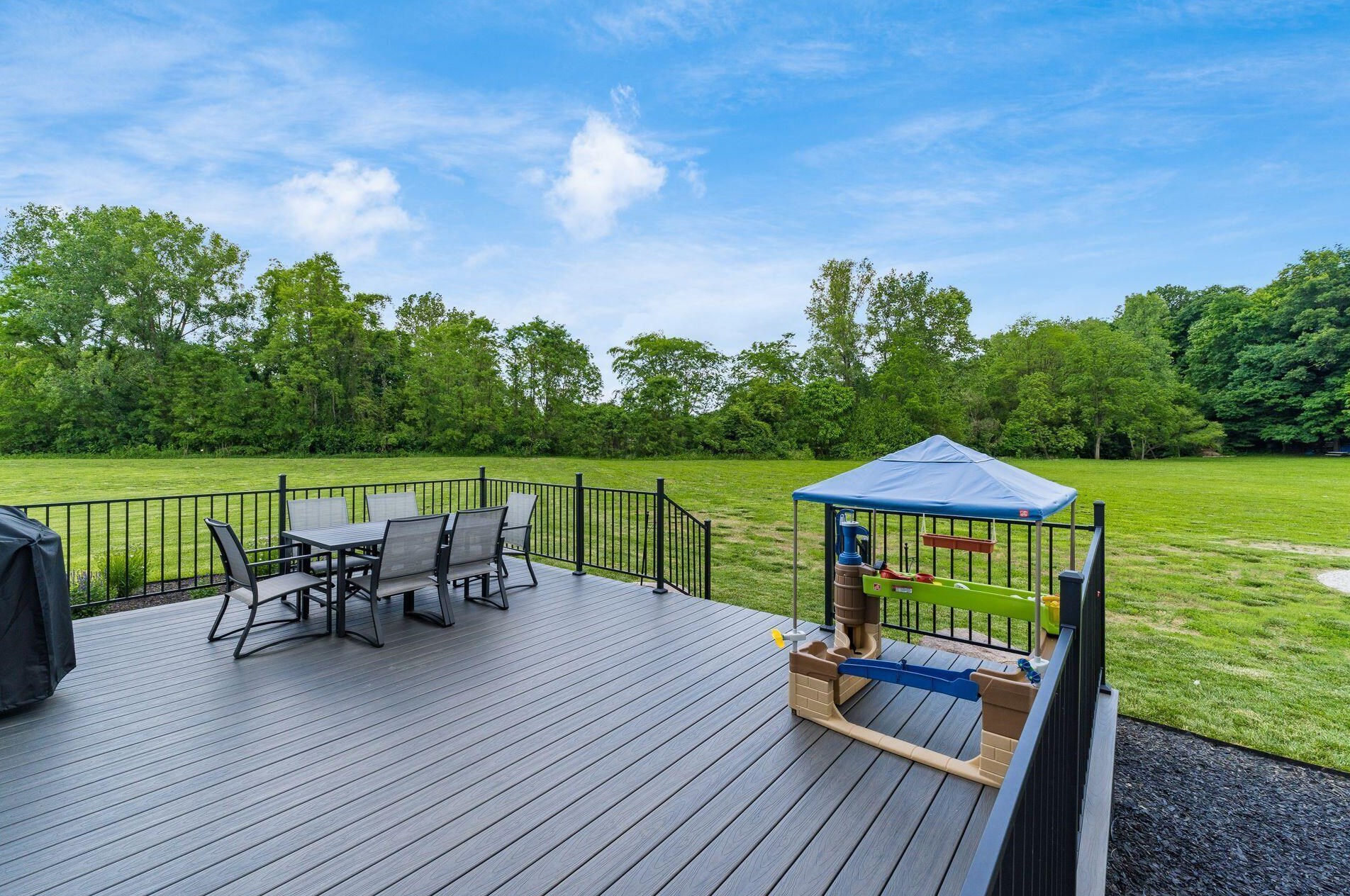 4644 Wilson Rd, Lancaster OH 43130-9557 exterior