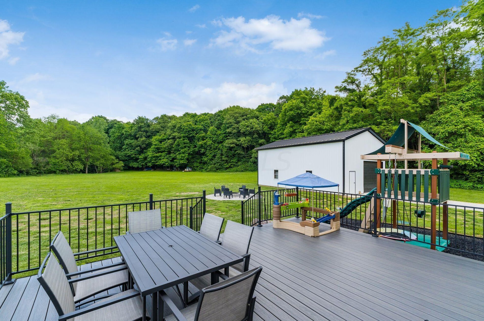 4644 Wilson Rd, Lancaster OH 43130-9557 exterior