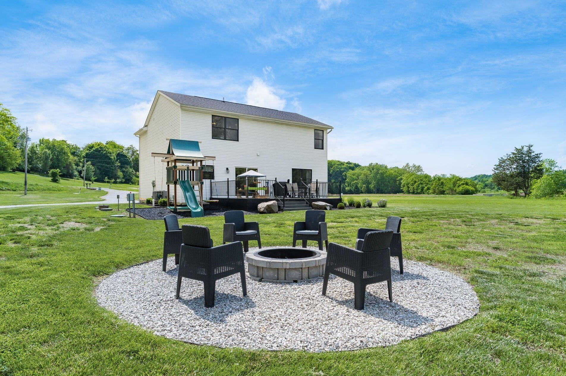 4644 Wilson Rd, Lancaster OH 43130-9557 exterior