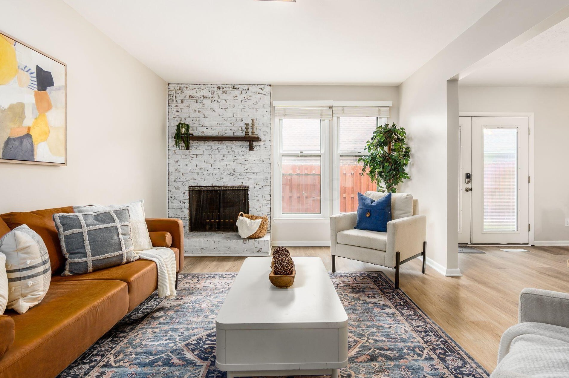 1535 Sandringham Ct, Columbus OH  43220-3834 exterior