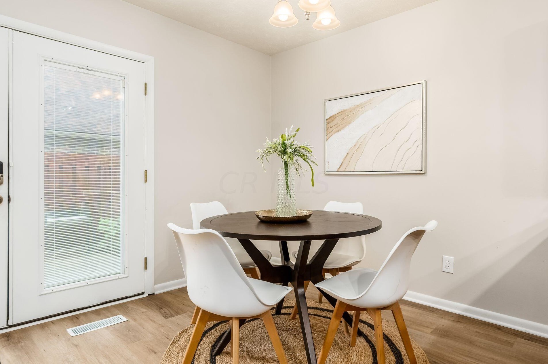 1535 Sandringham Ct, Columbus OH  43220-3834 exterior