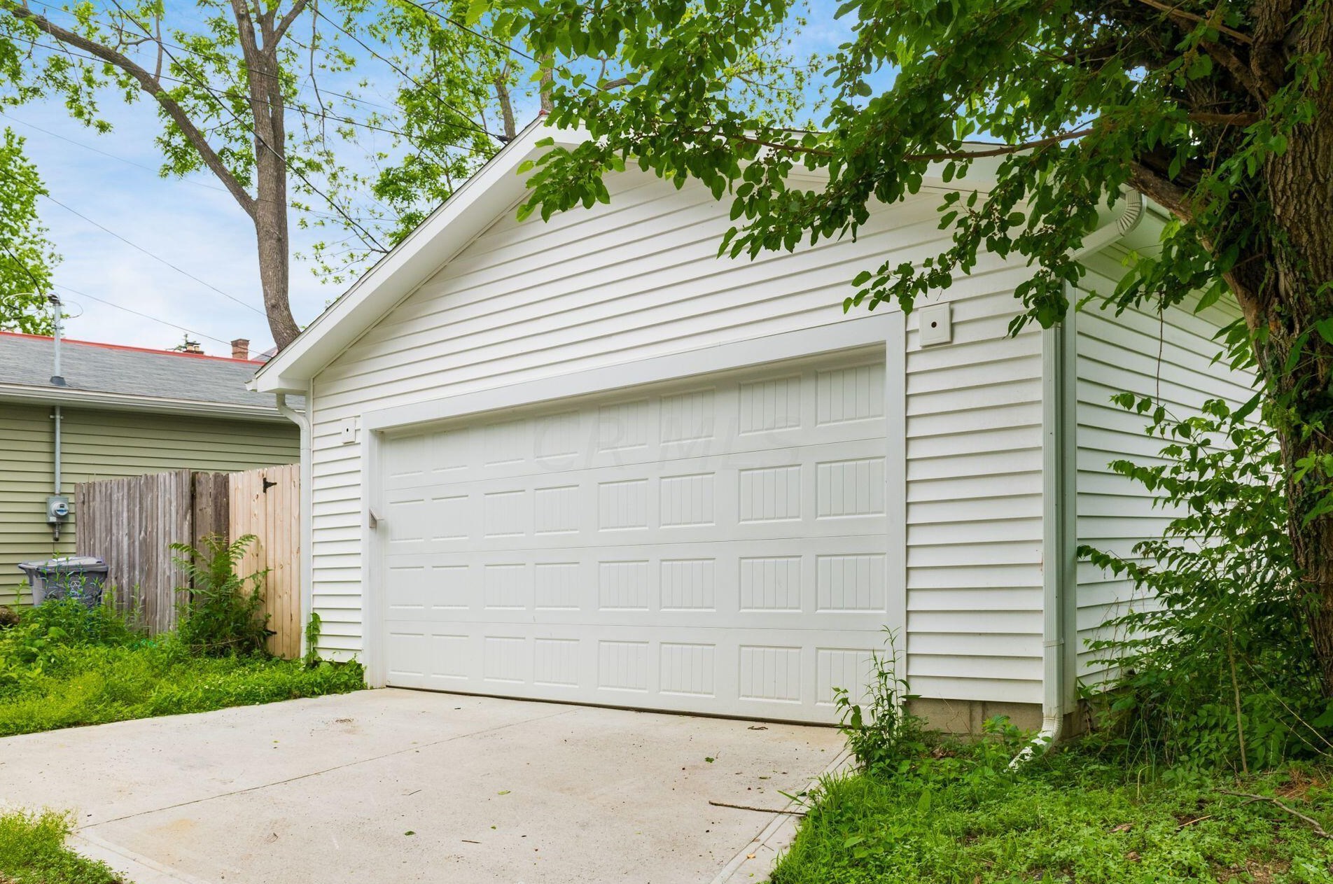 1663 Bryden Rd, Columbus OH  43205-2121 exterior