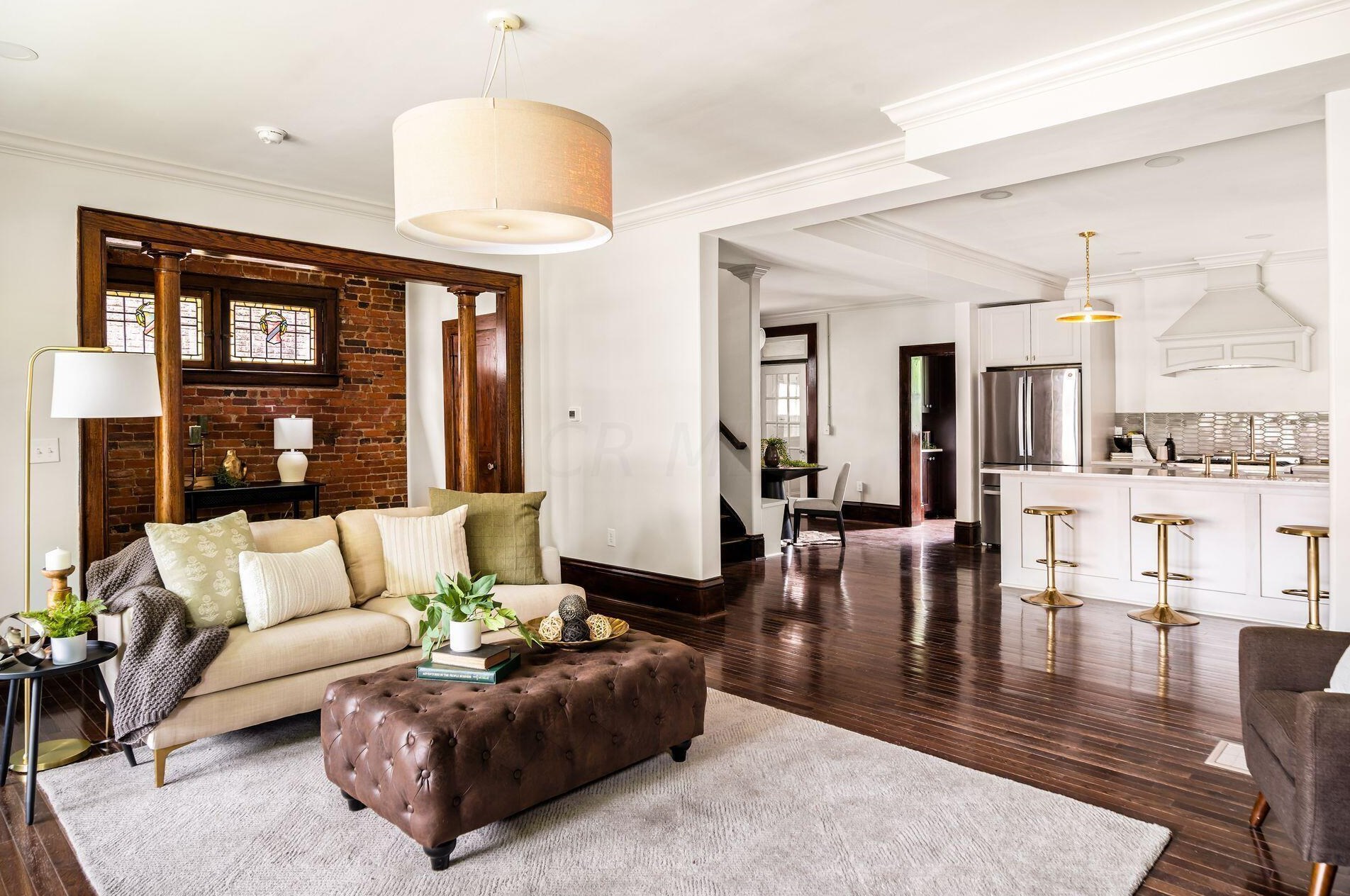 1663 Bryden Rd, Columbus OH  43205-2121 exterior