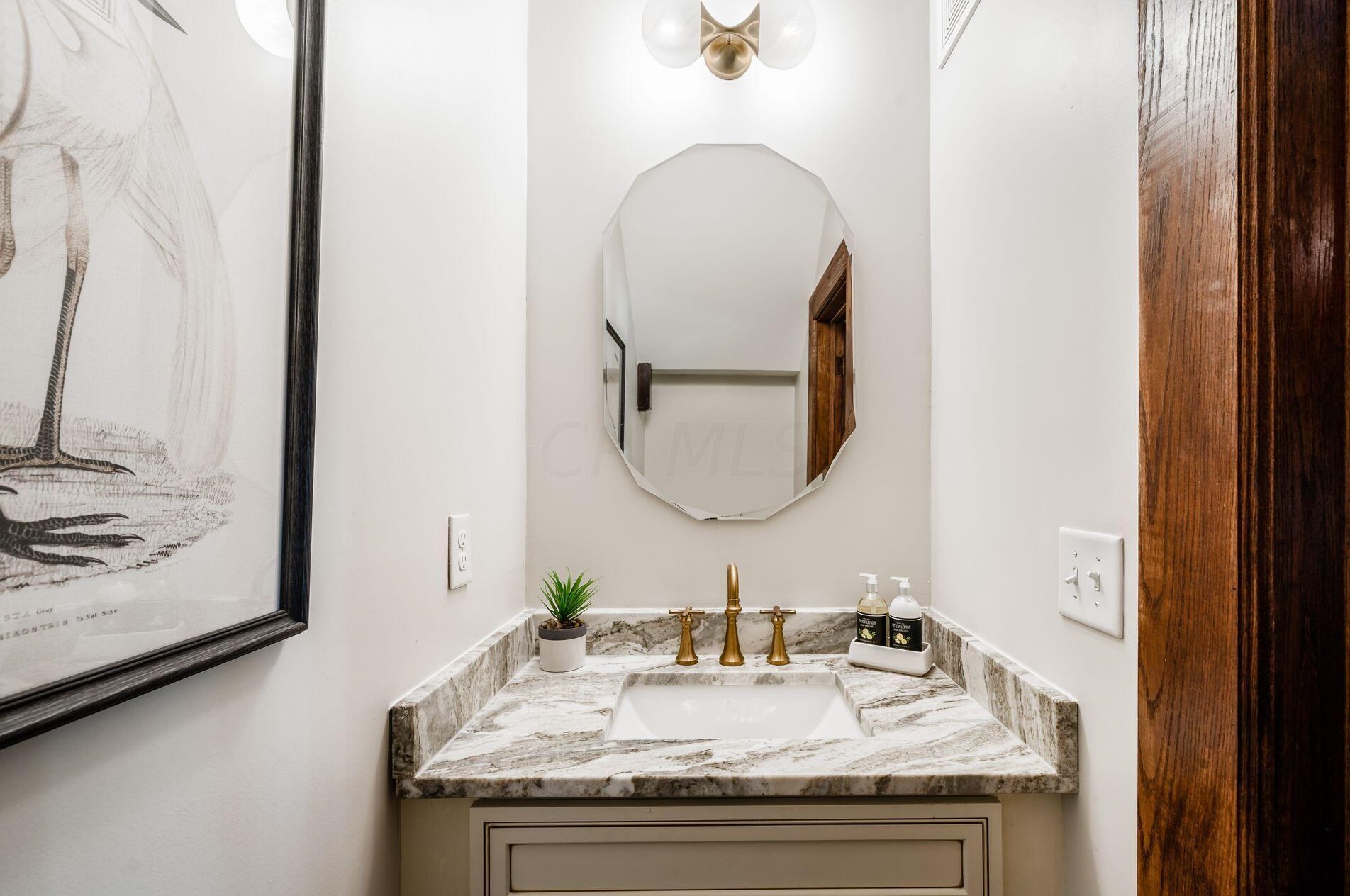 1663 Bryden Rd, Columbus OH  43205-2121 exterior