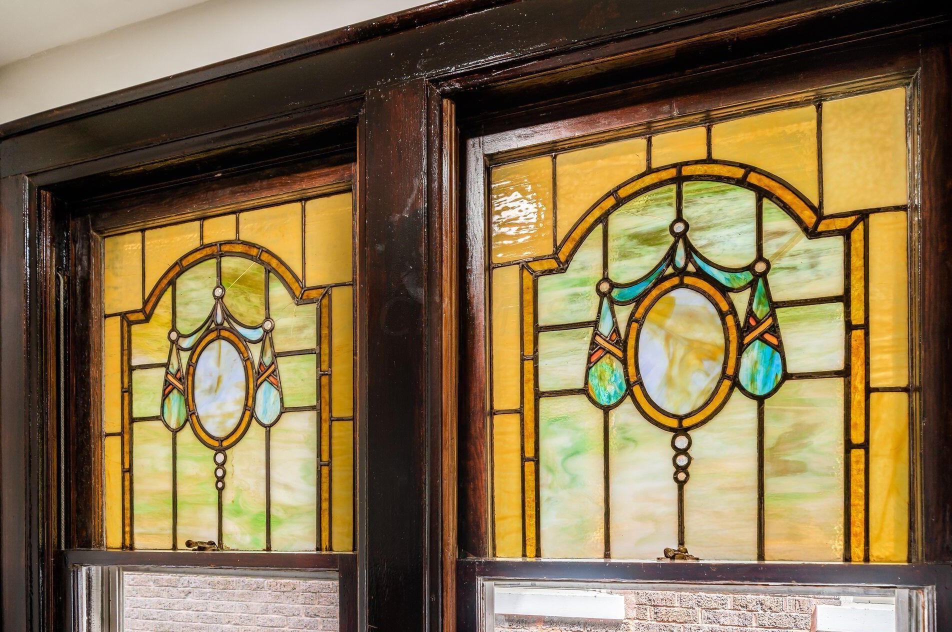 1663 Bryden Rd, Columbus OH  43205-2121 exterior