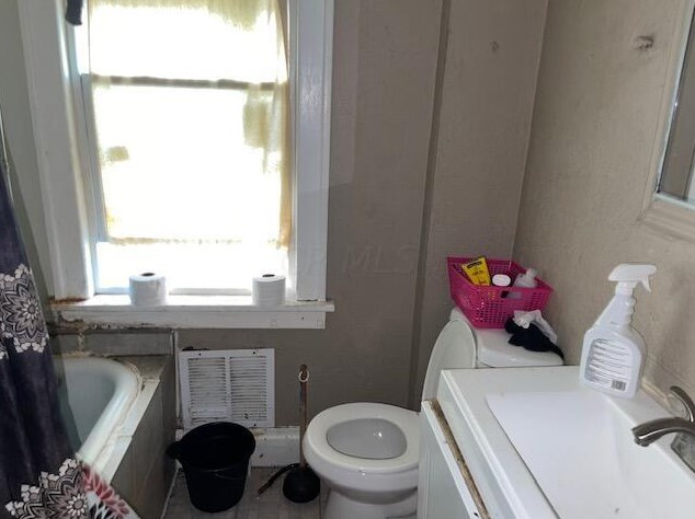 246 Burgess Ave, Columbus OH 43204-3306 exterior