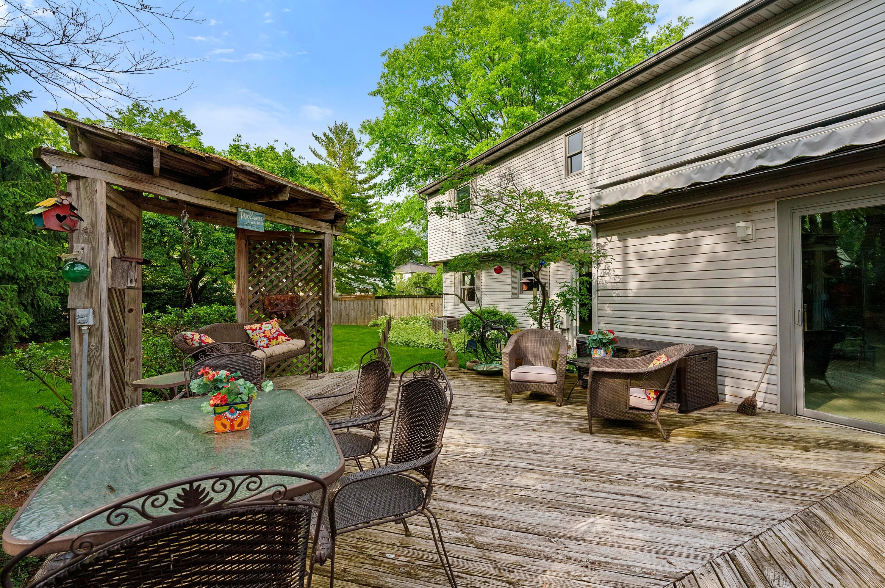 1810 Scott Glen Ct, Columbus OH exterior