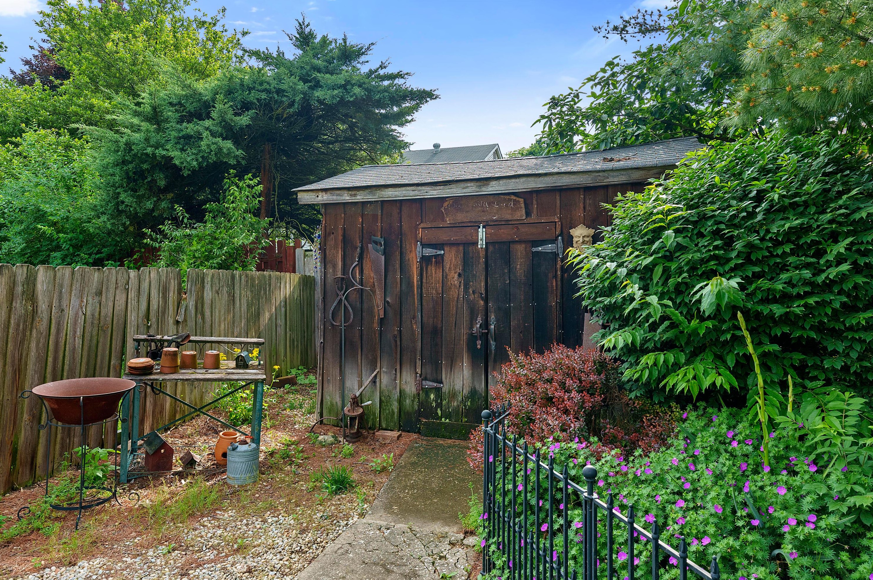 1810 Scott Glen Ct, Columbus OH exterior