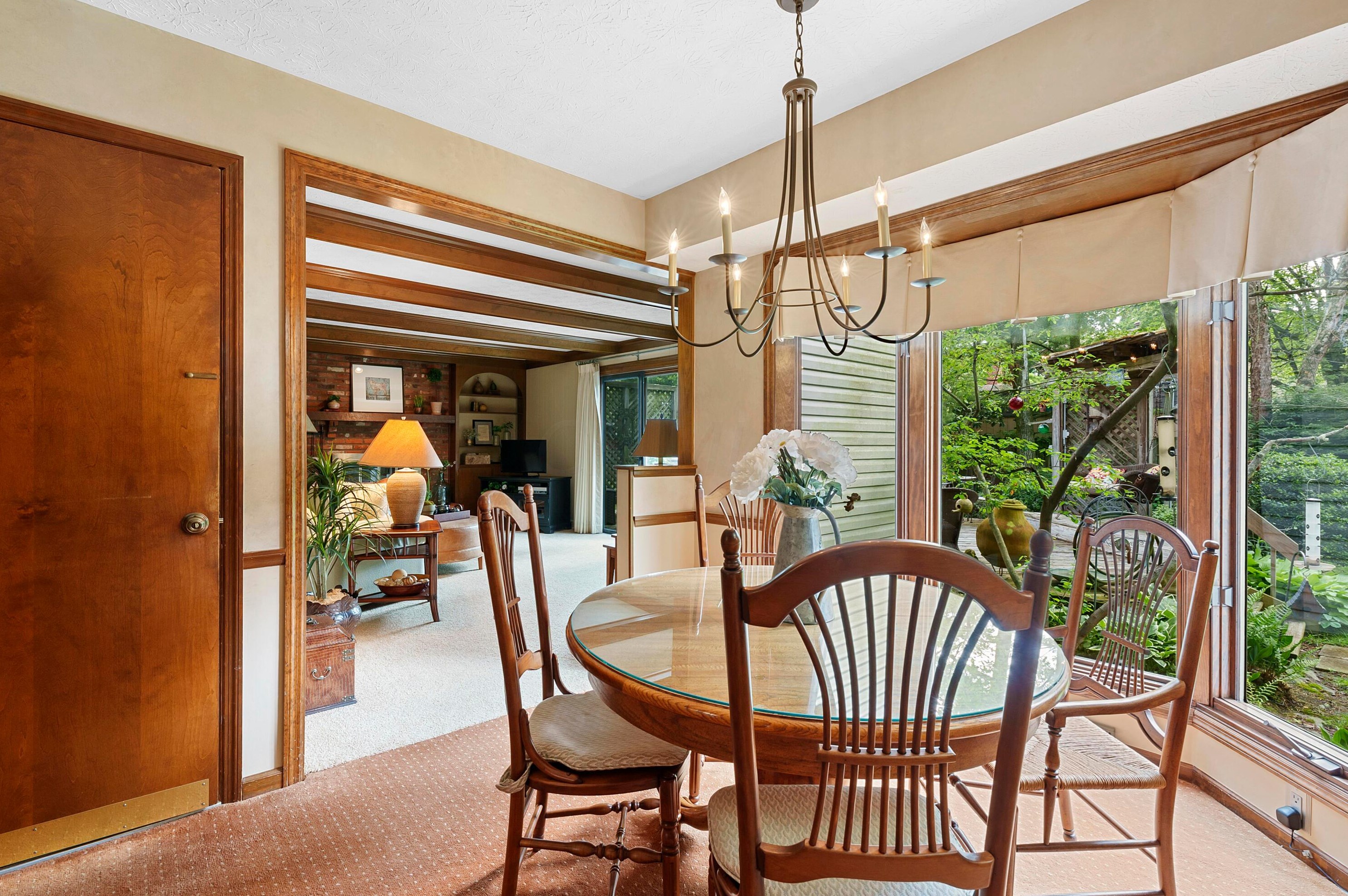 1810 Scott Glen Ct, Columbus OH exterior