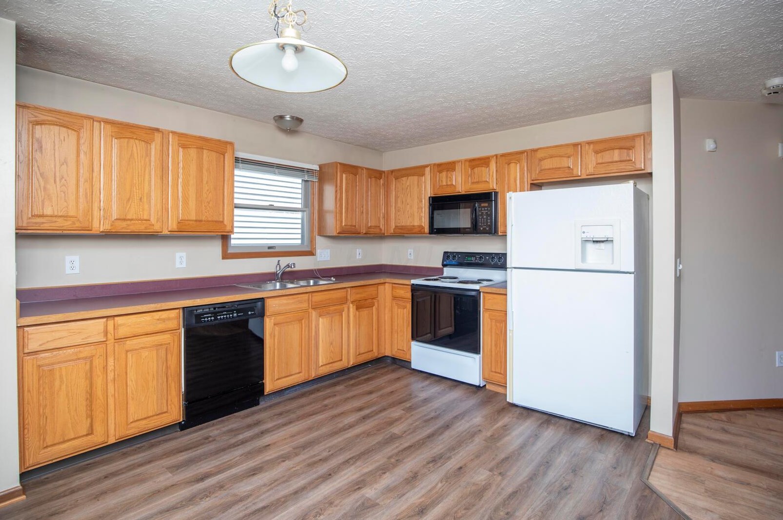 3503 Blendon Bnd Way, Columbus OH 43231-4995 exterior