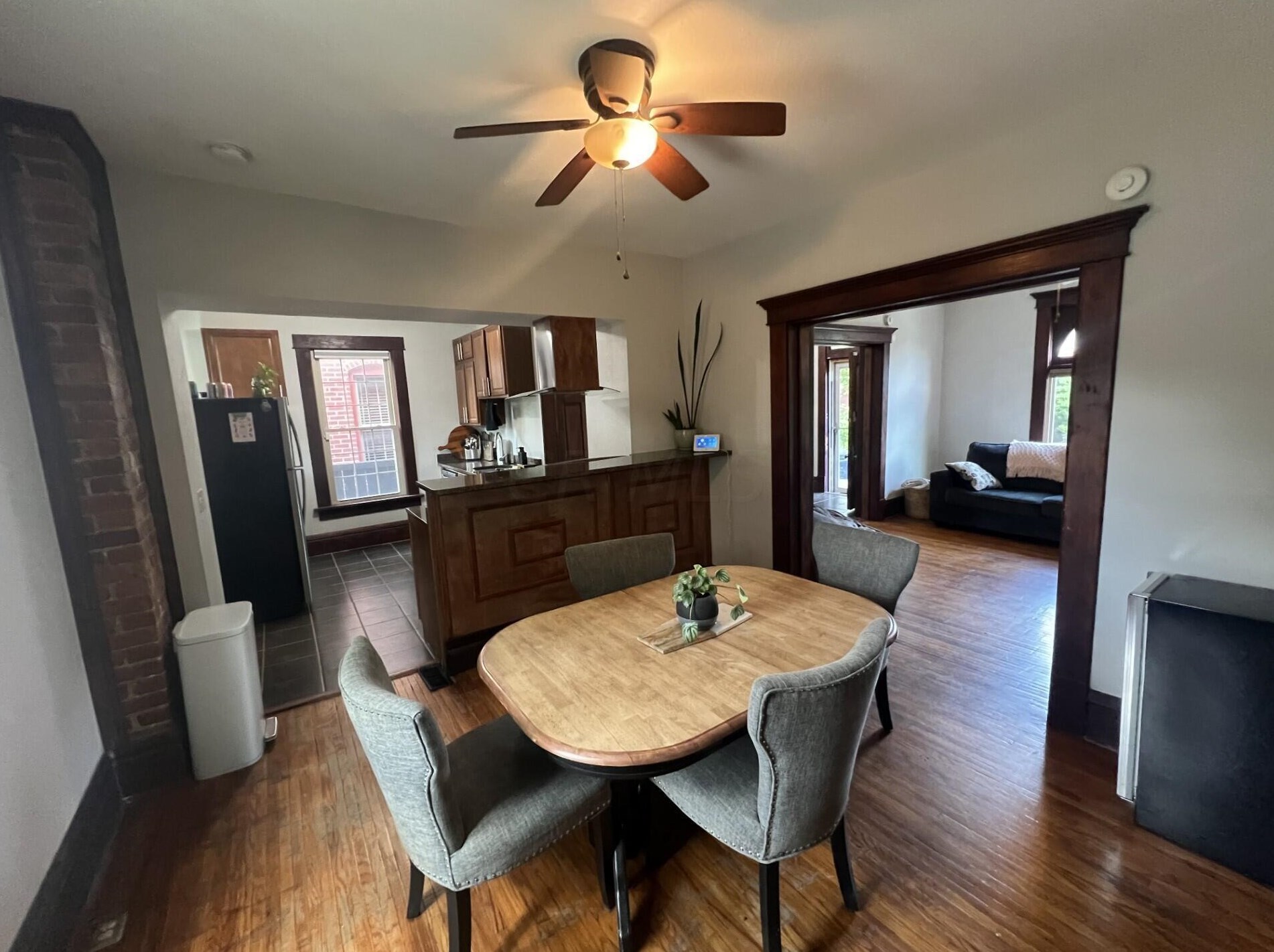 1213 Hamlet St, Columbus OH  43201-2836 exterior