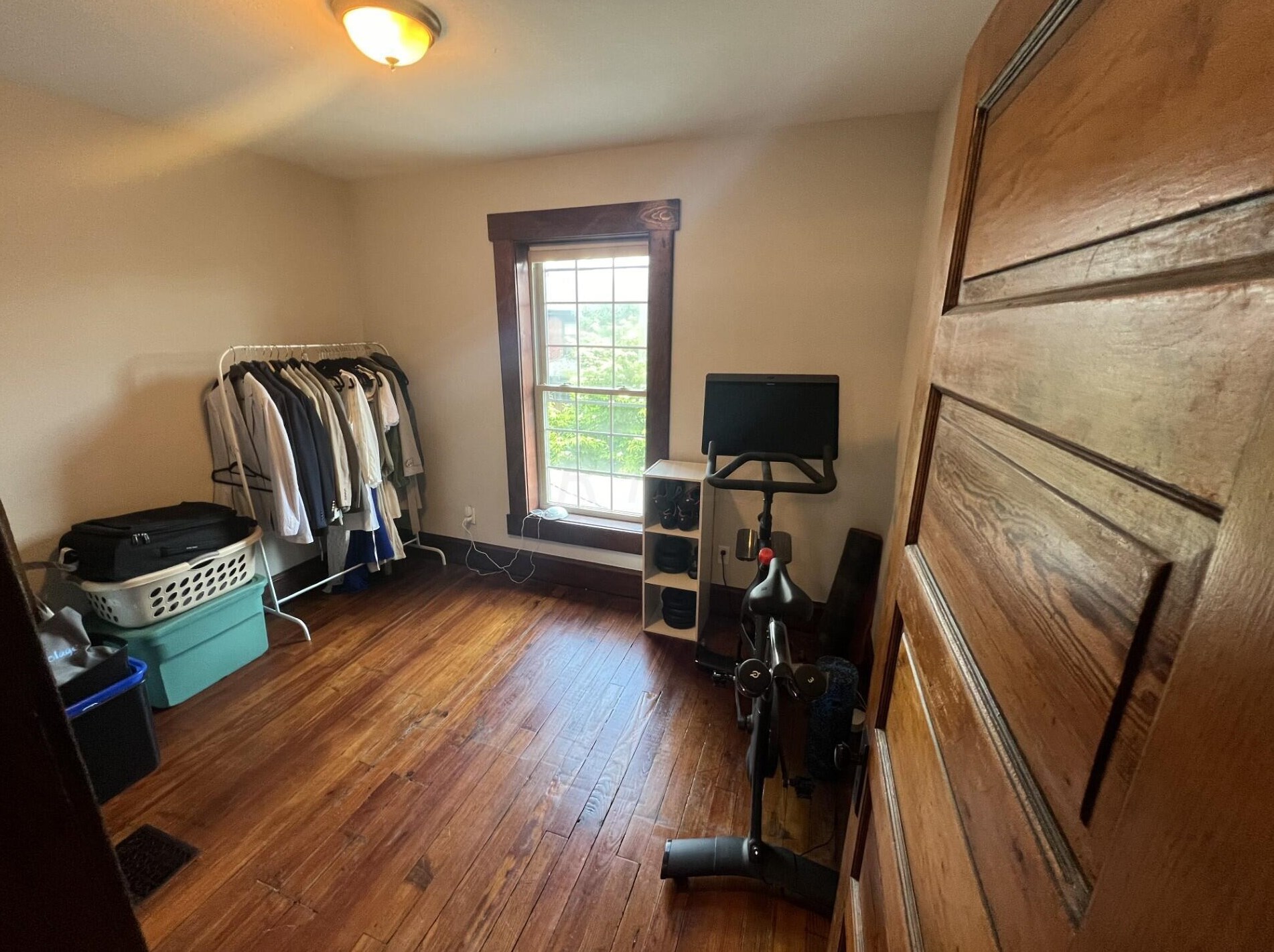 1213 Hamlet St, Columbus OH  43201-2836 exterior