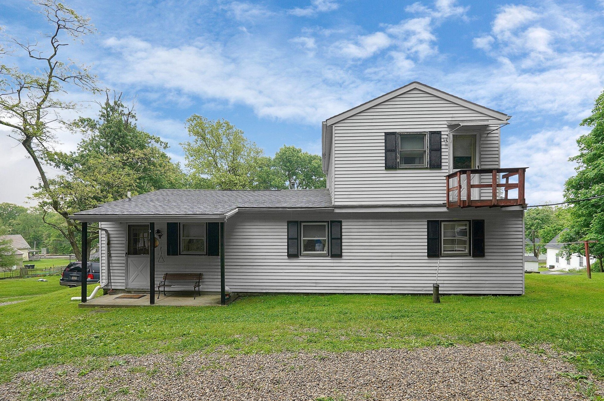 1229 Un Sta Rd, Granville OH  43023-9510 exterior