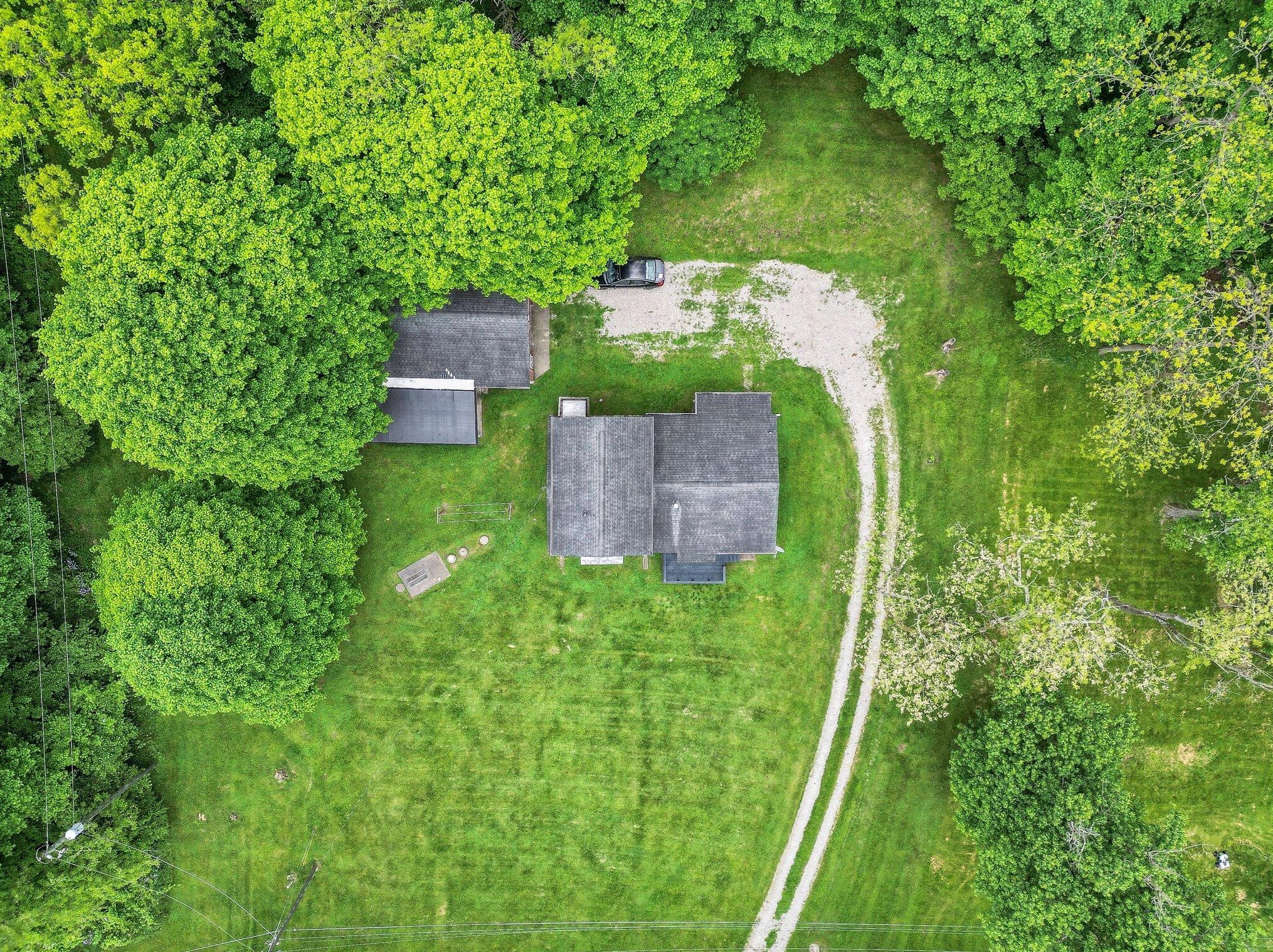 1229 Un Sta Rd, Granville OH  43023-9510 exterior