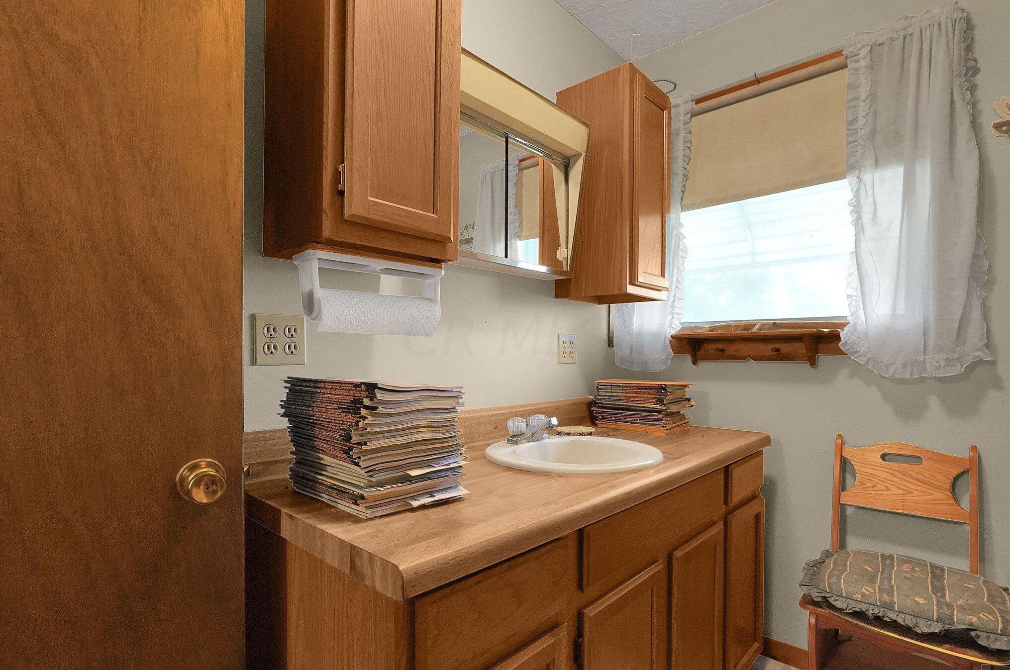 1229 Un Sta Rd, Granville OH  43023-9510 exterior