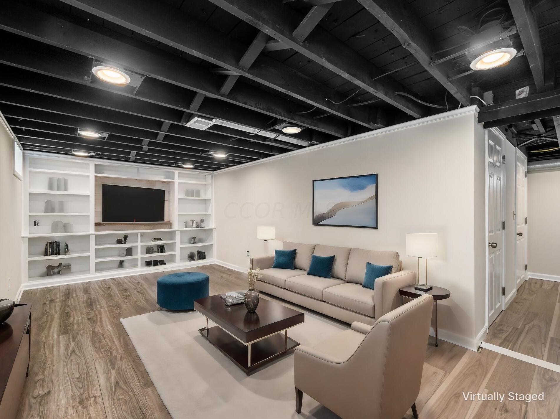 388 Royal Frst Blvd, Columbus OH  43214-1813 exterior