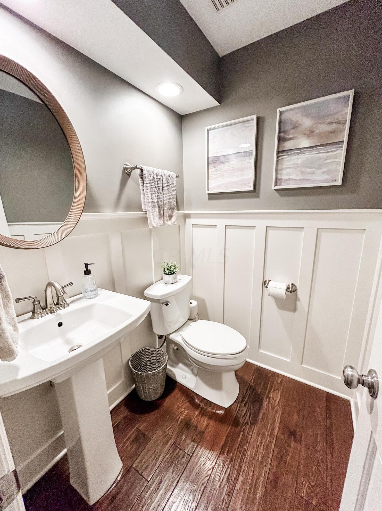 3535 Boathouse Dr, Hilliard OH  43026-7817 exterior