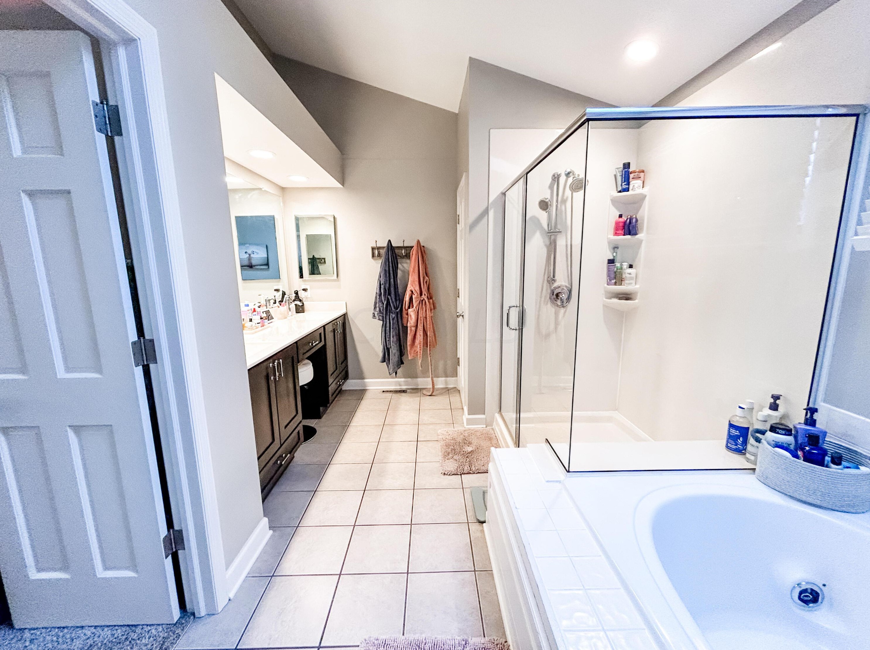 3535 Boathouse Dr, Hilliard OH  43026-7817 exterior