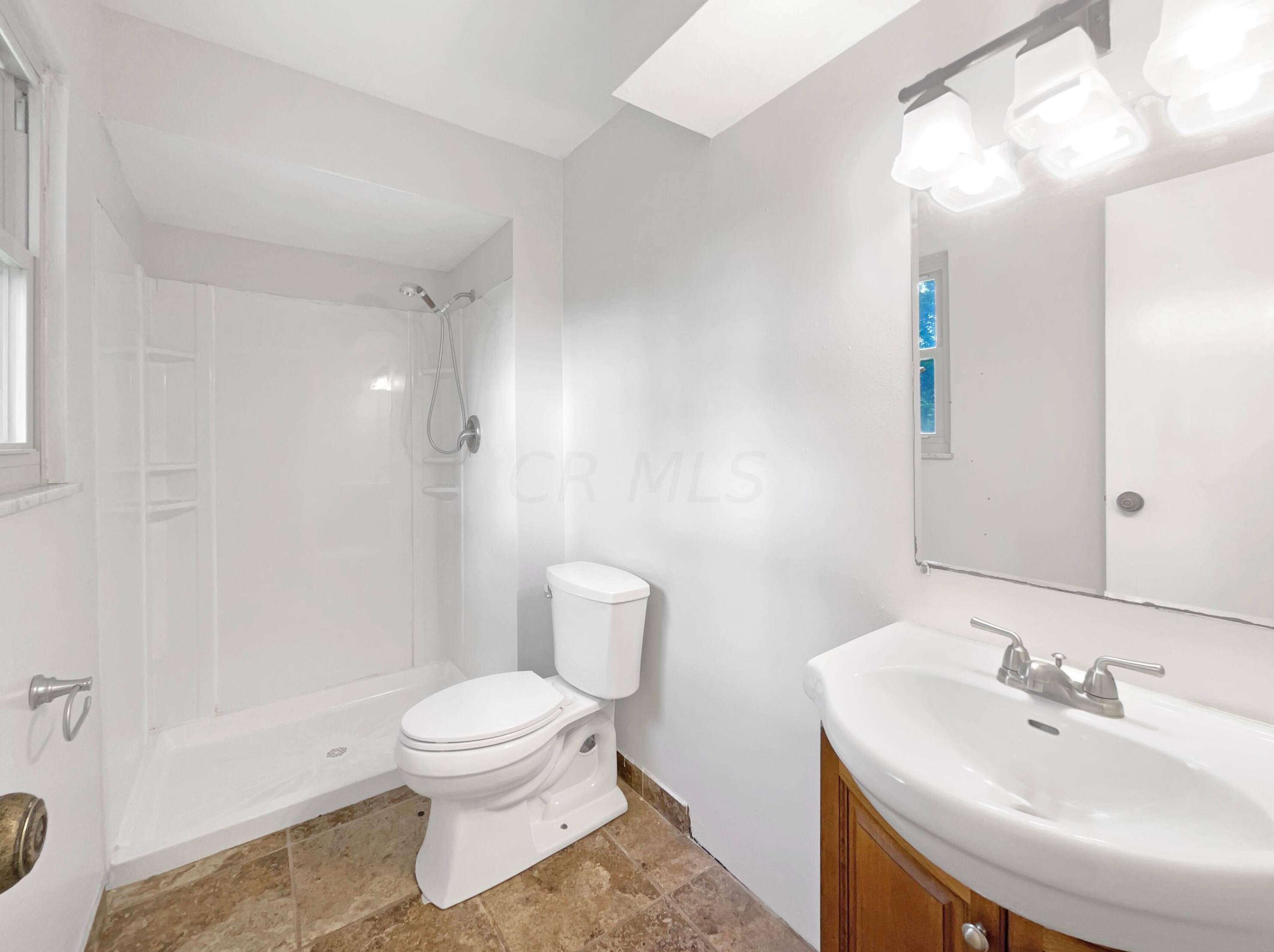 1300 Knollwood Dr, Columbus OH 43232 exterior