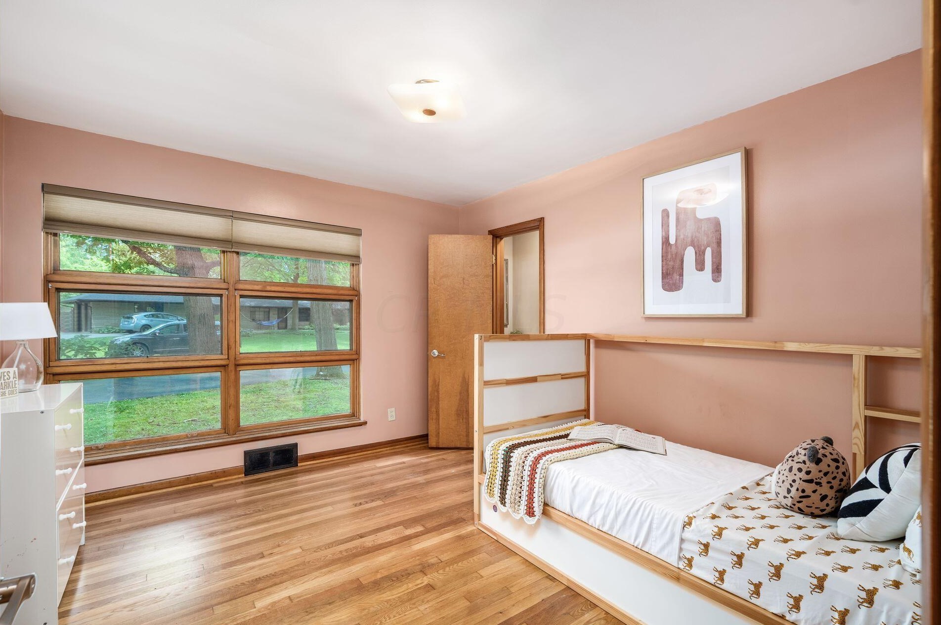 2660 Minerva Lake Rd, Columbus OH  43231-4870 exterior