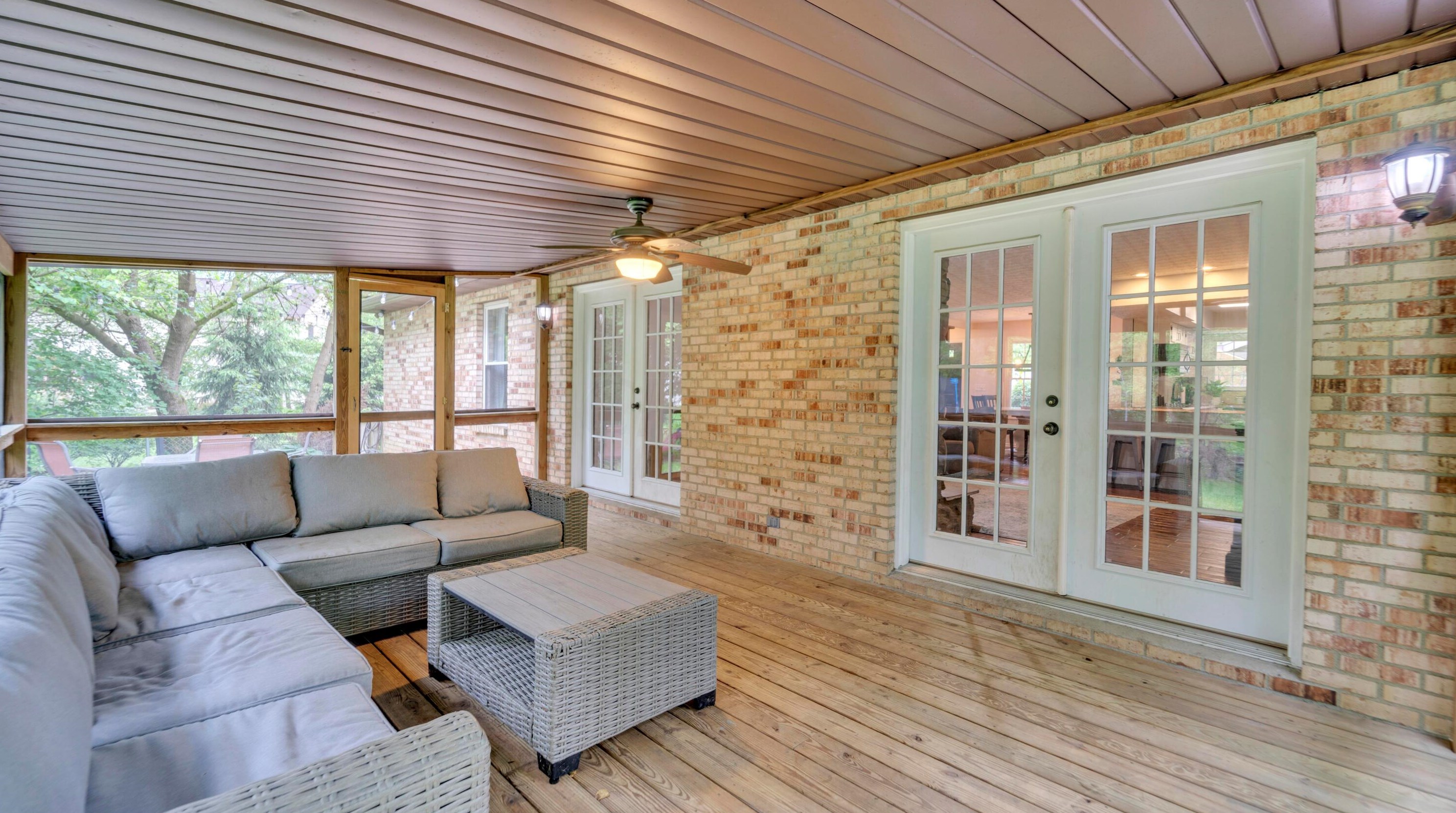 800 Cherry Btm Rd, Columbus OH 43230-2109 exterior