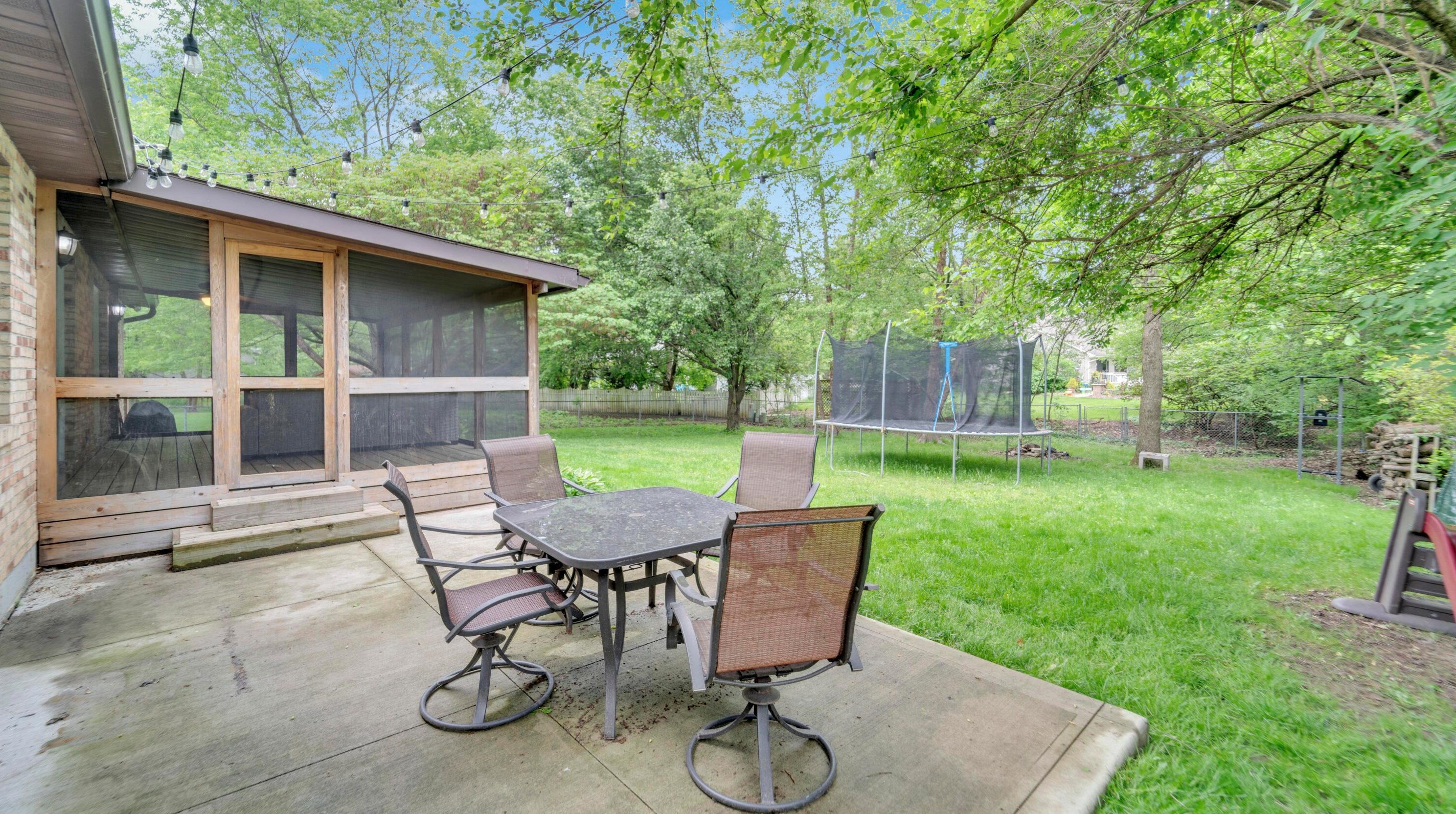 800 Cherry Btm Rd, Columbus OH 43230-2109 exterior